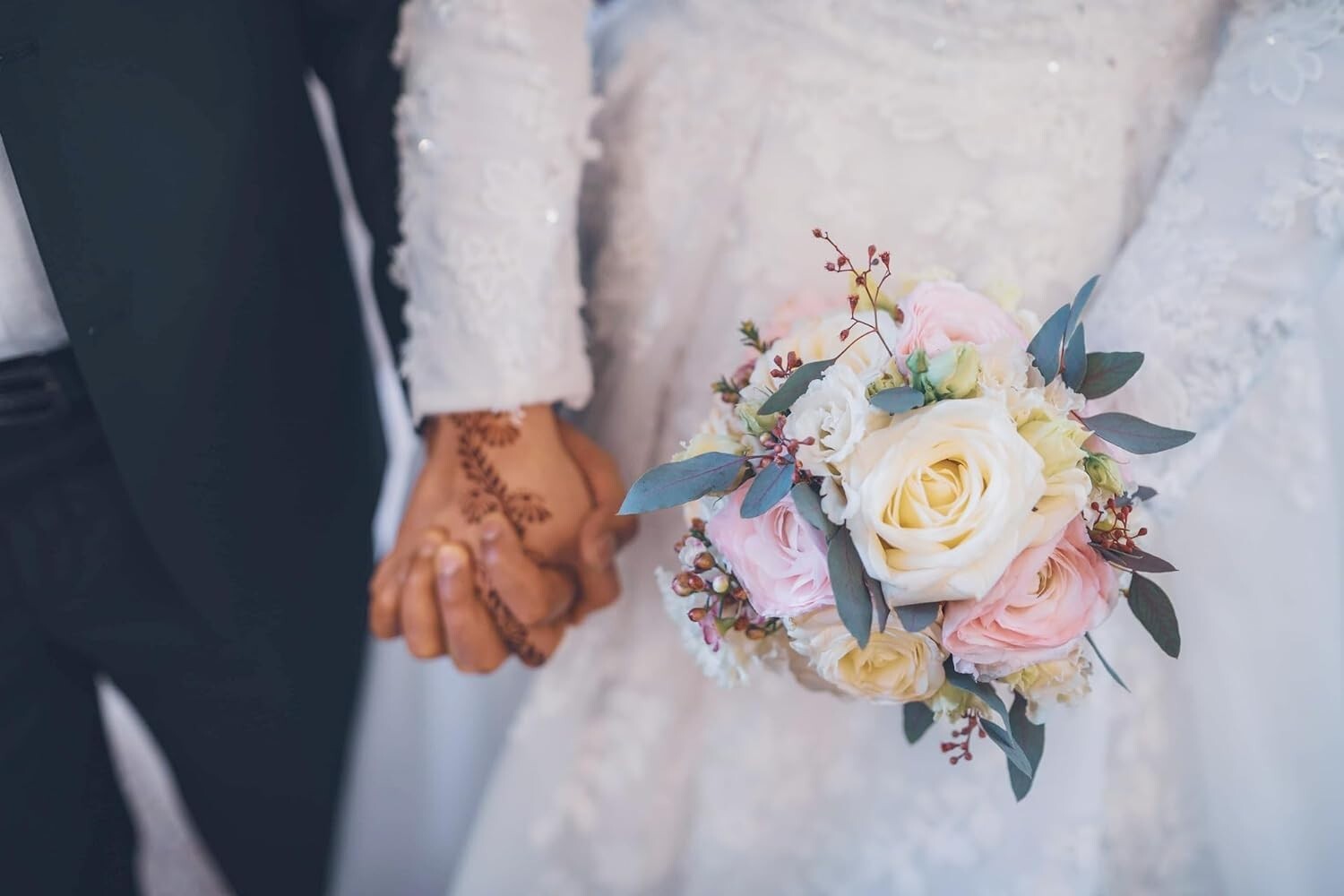 Artificial Flowers DIY Bridal Wedding Hand Bouquet (Pink Mauve)