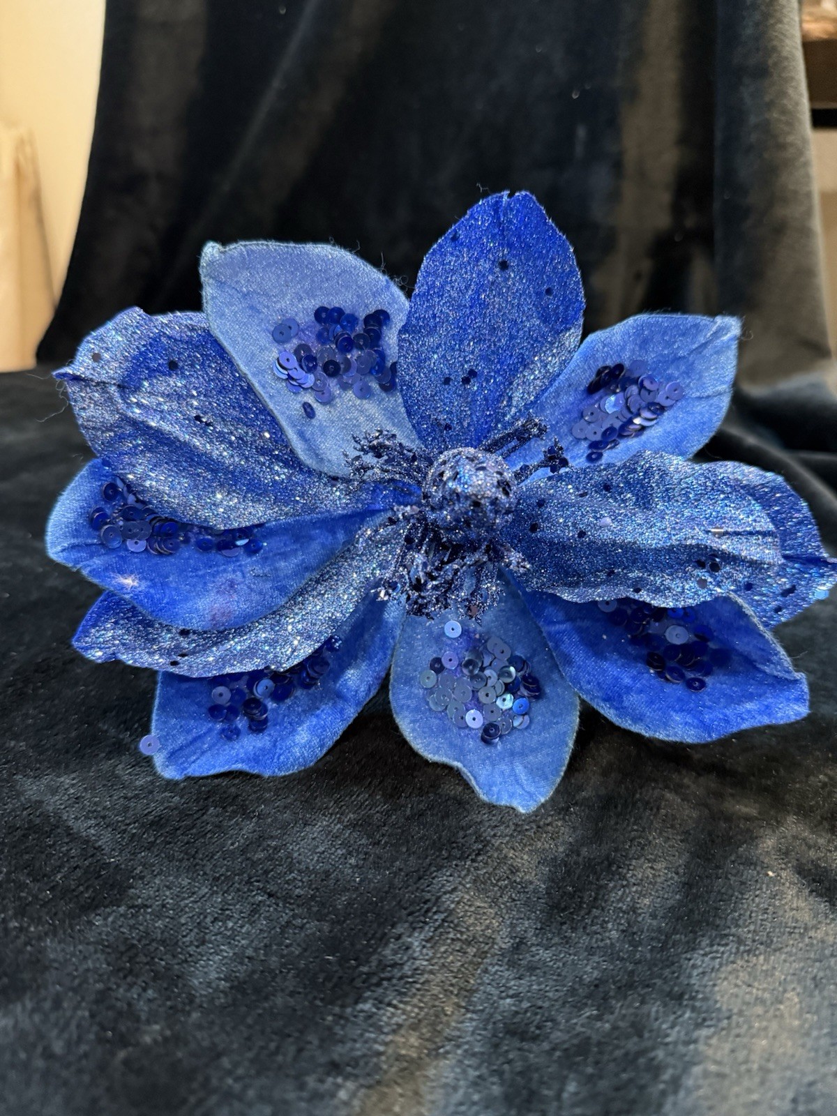 Deluxe Magnolia Stem Midnight Blue 15”