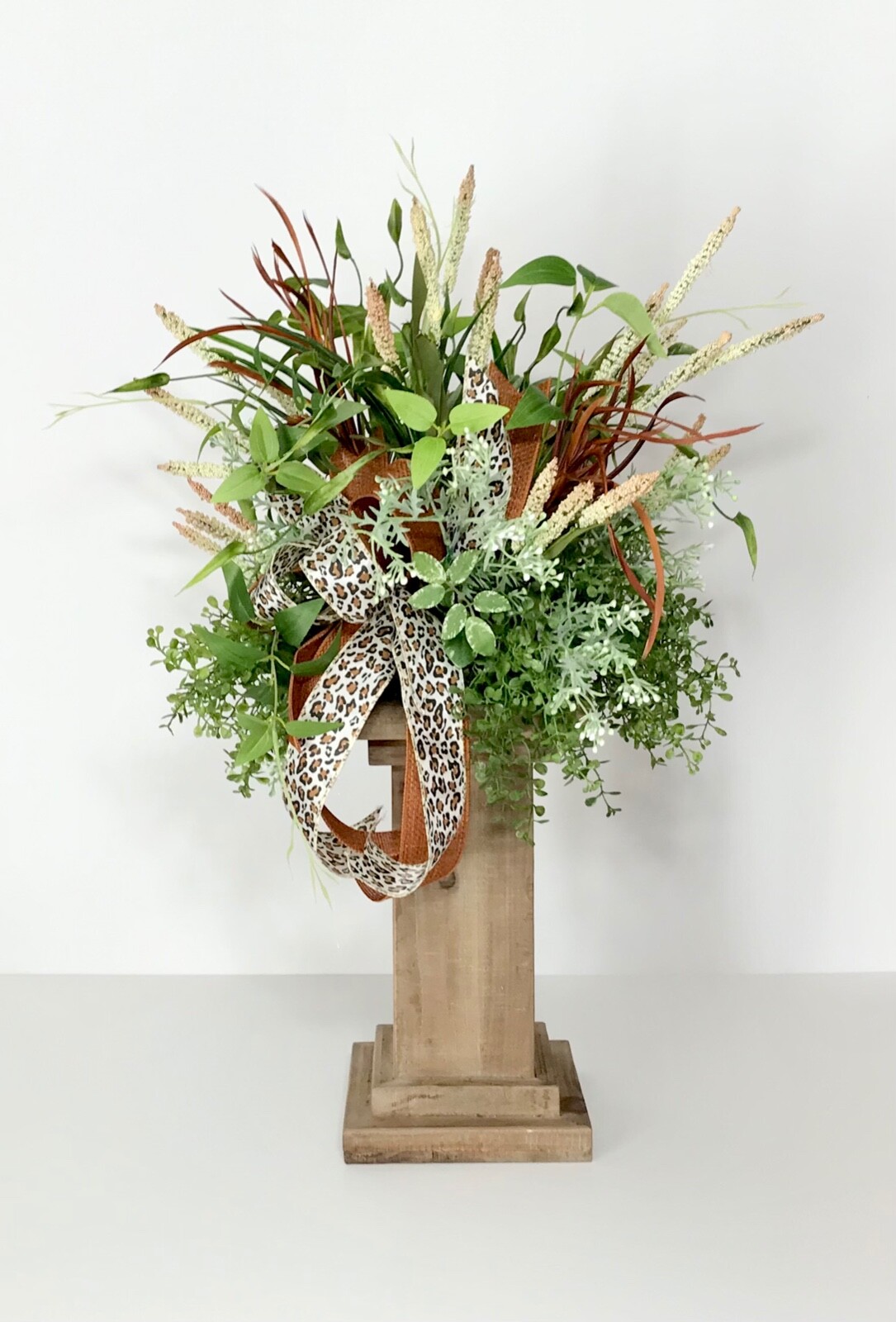 EVERYDAY YEAR ROUND FLORAL ARRANGEMENT WOOD COLUMN EARTH TONE COLOR CENTERPIECE