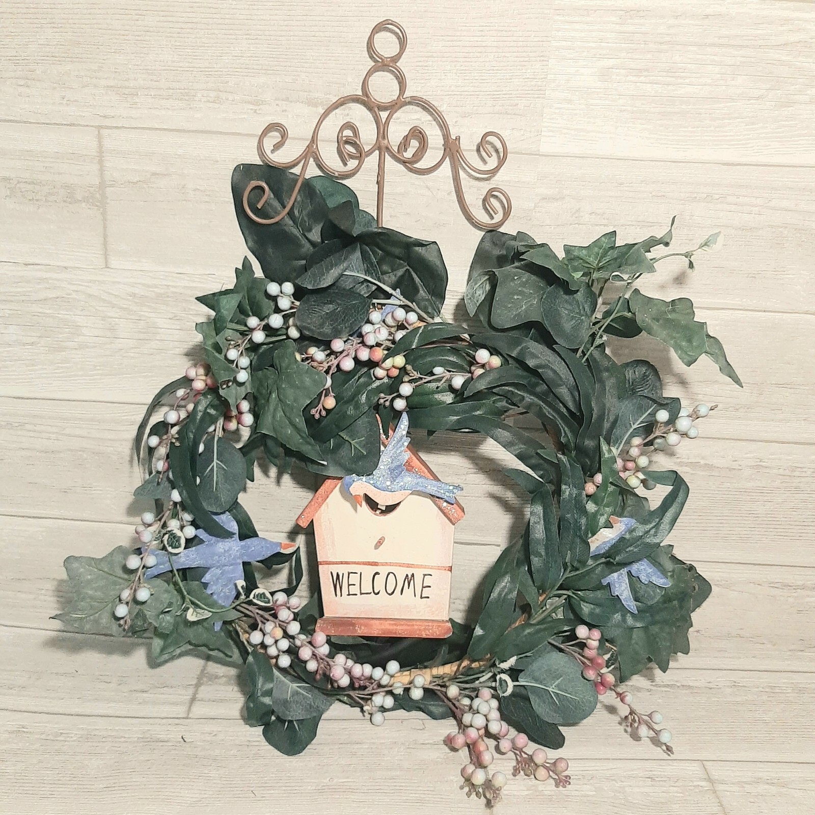 Welcome Home Spring Ivy Wreath Bird House Grapevine With Ornate Metal Topper