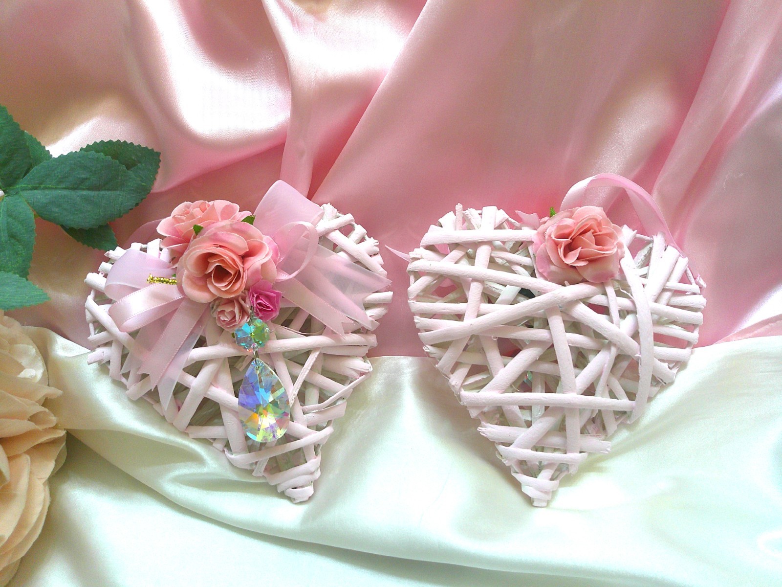 Shabby Chic Victorian~2 PC Heart Decor~Bamboo Hearts w/ Roses /Crystal Prisms