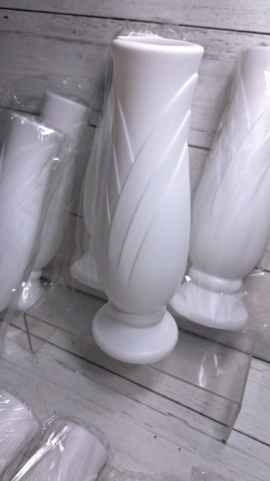 10 Pack Composite Plastic Flower Vases Bulk White Small Boho Floral Vases for…