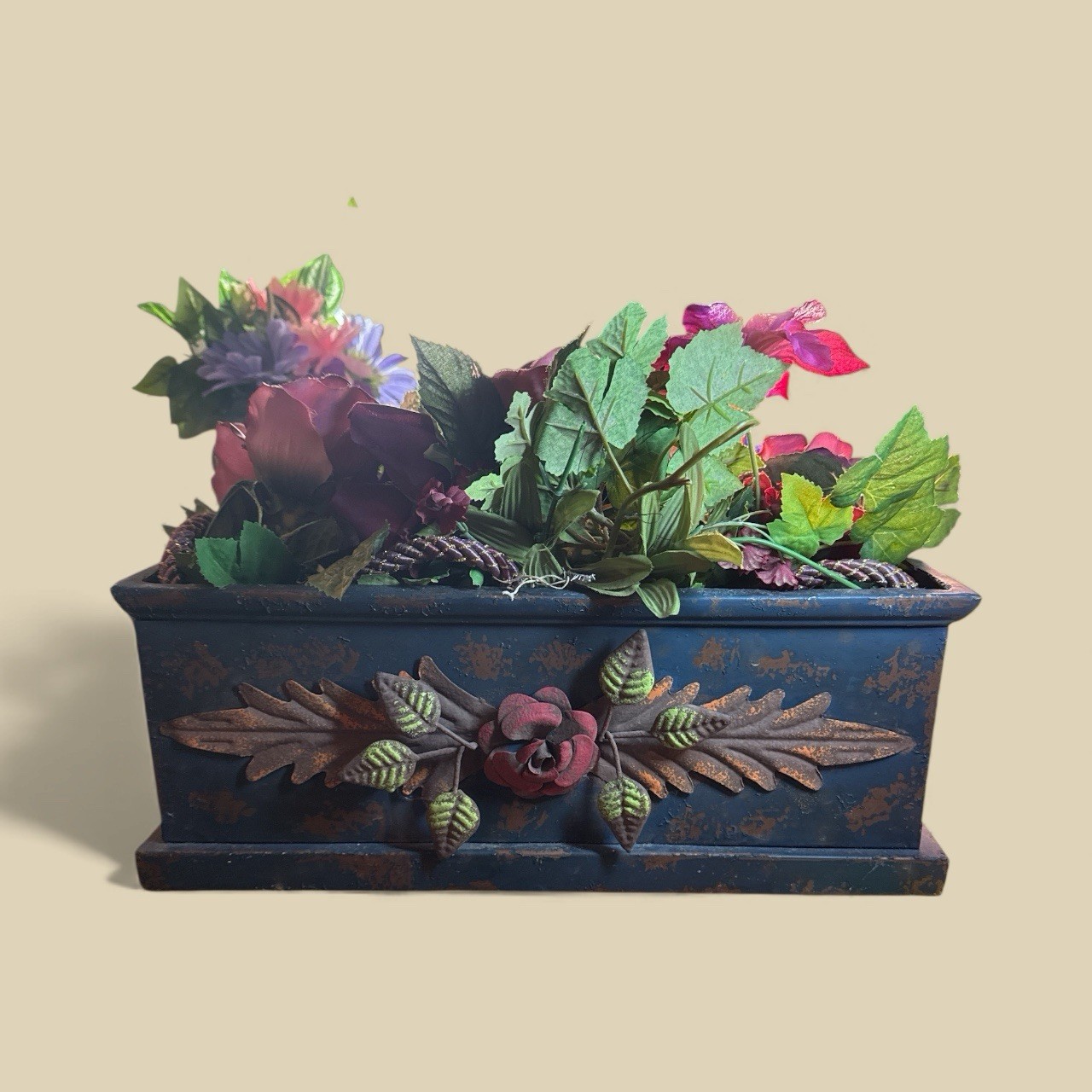 Artificial Floral Rose Floral Arrangement in 15.5″ x 6.5″ Decorative Metal Box