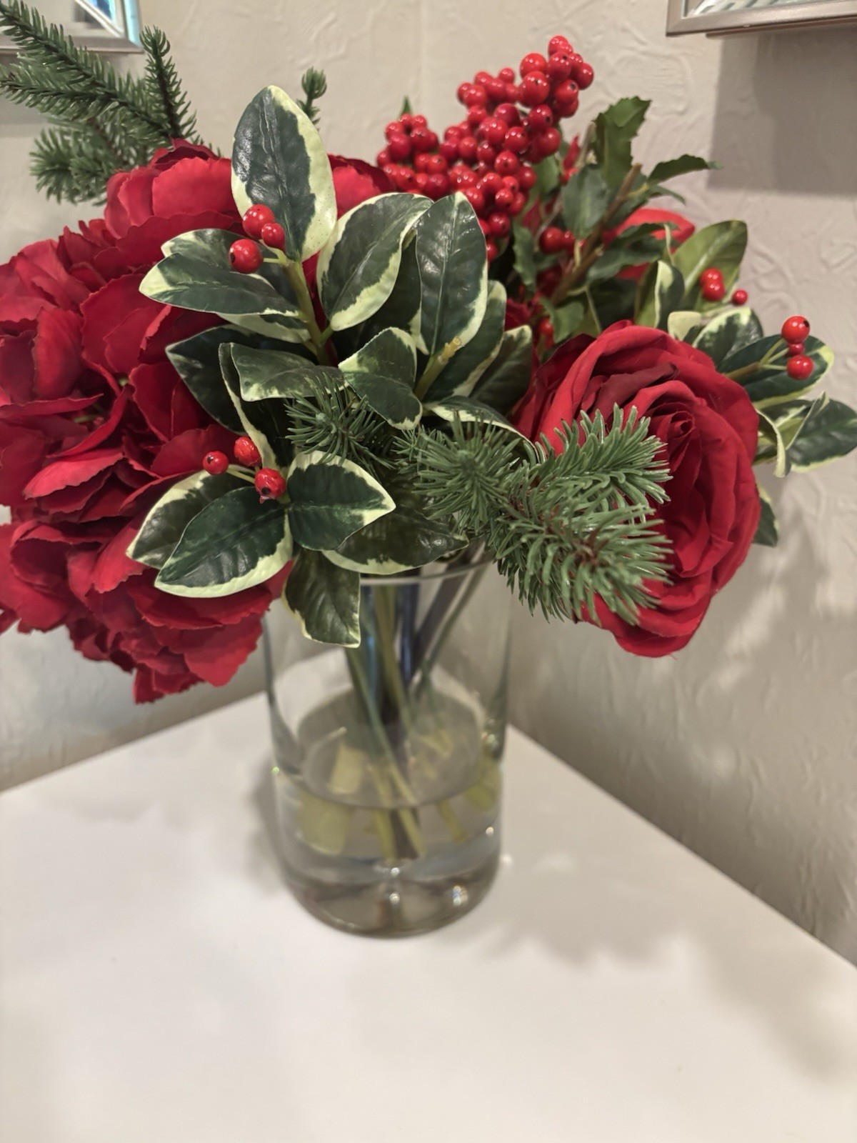 Winward Amaryllis Rose in Vase 16″