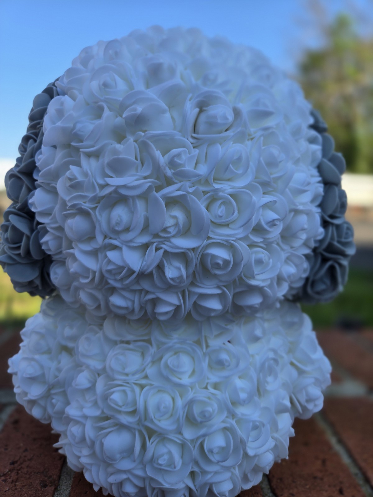 Artificial Flower Rose Dog for Mother’s Day Birthday/Valentine’s Day Grey/White
