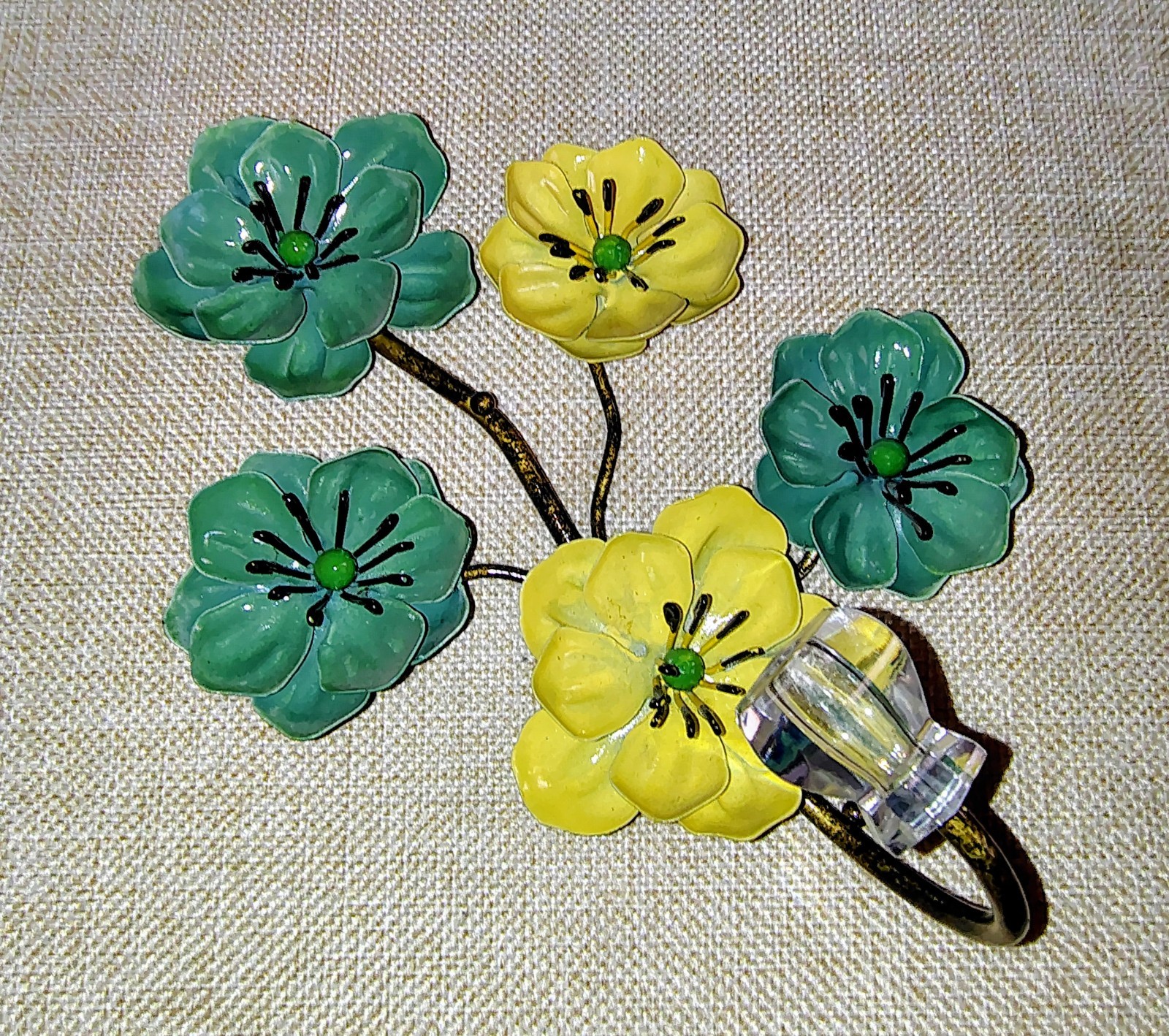 VTG Yellow/Green Metal Flower Wall Hook With Decorative Clear Plastic Knob