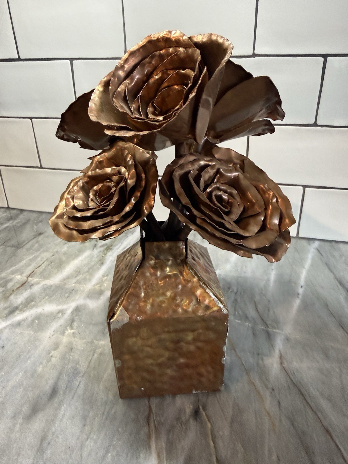 Roses Copper 1/2 Dozen Forever Roses On Stem In Container 🌹