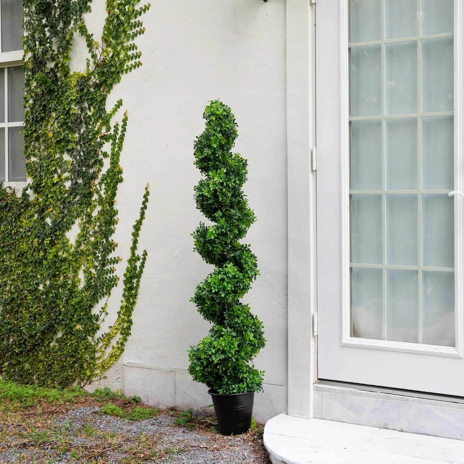 5’ Artificial Boxwood Spiral Topiary Tree UV (Indoor/Outdoor) Decor. Retail $159