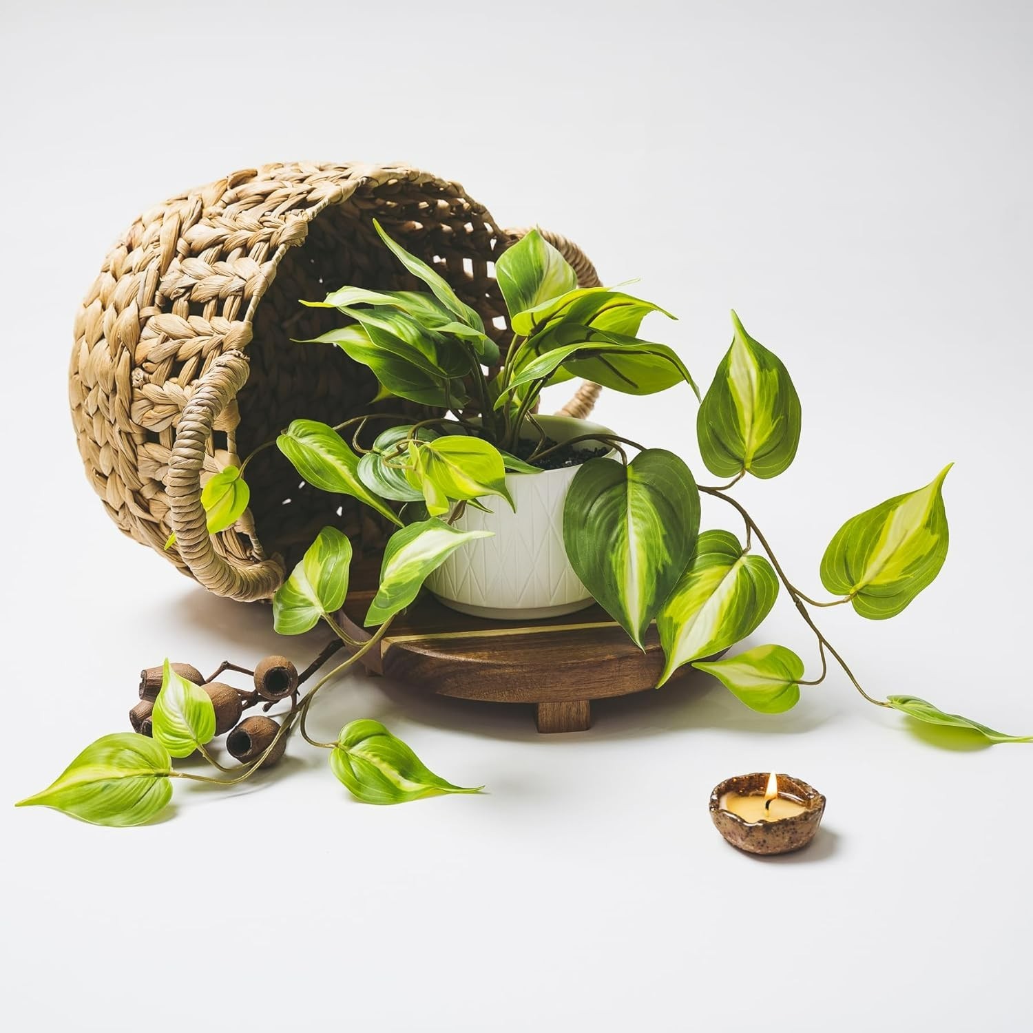 Lifelike Faux Pothos Plant with 5-Inch Ceramic Pot – Perfect for Shelf Decor