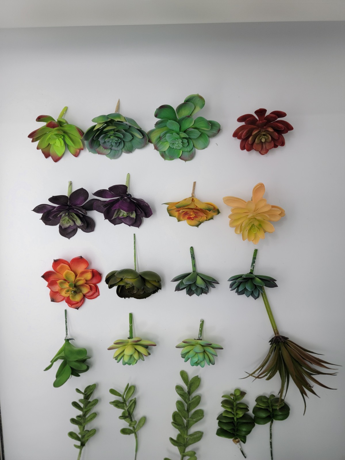 Lot of 21 Artificial Realistic Faux Succulent Plants Green Purple Red Orange