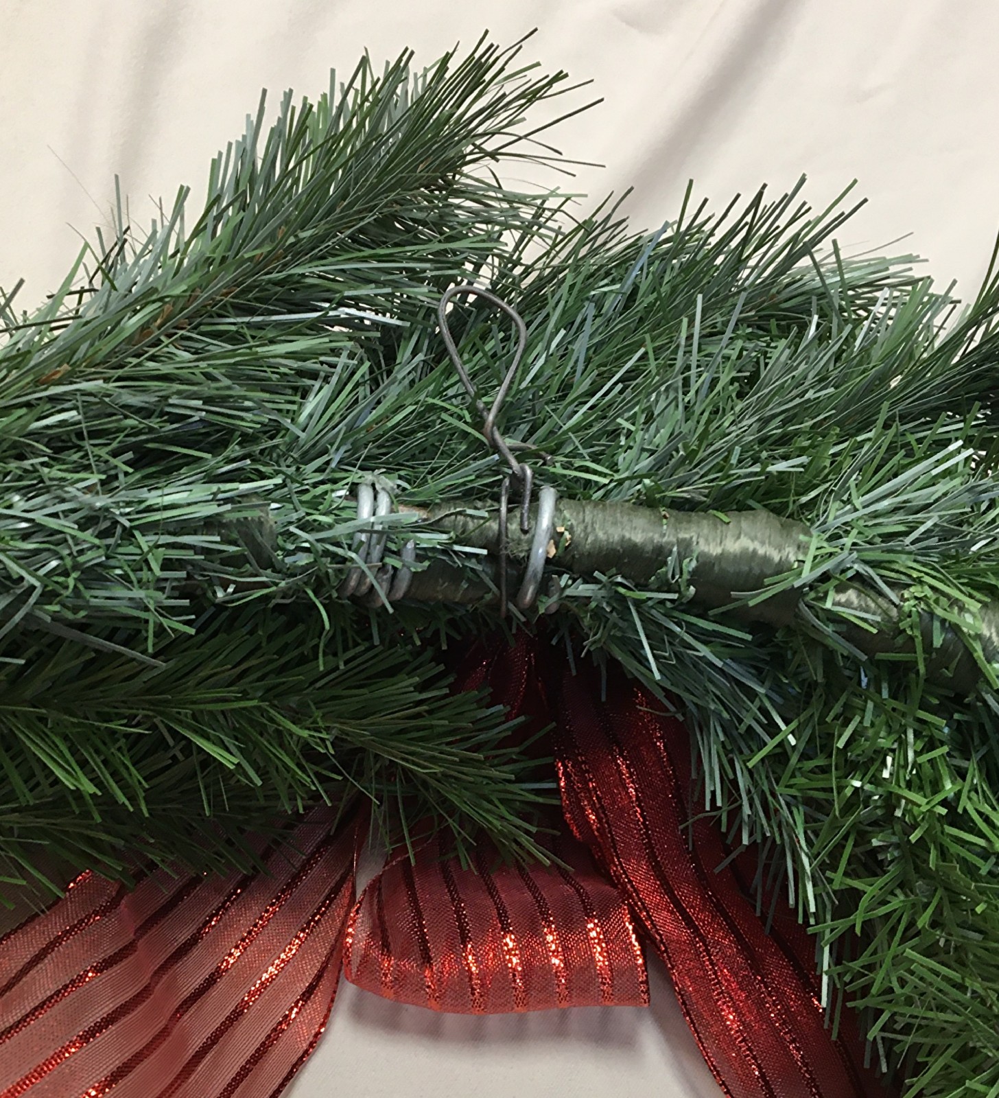 Holiday Christmas Pine Wreath With Red Bow Artificial Round 24″ Center