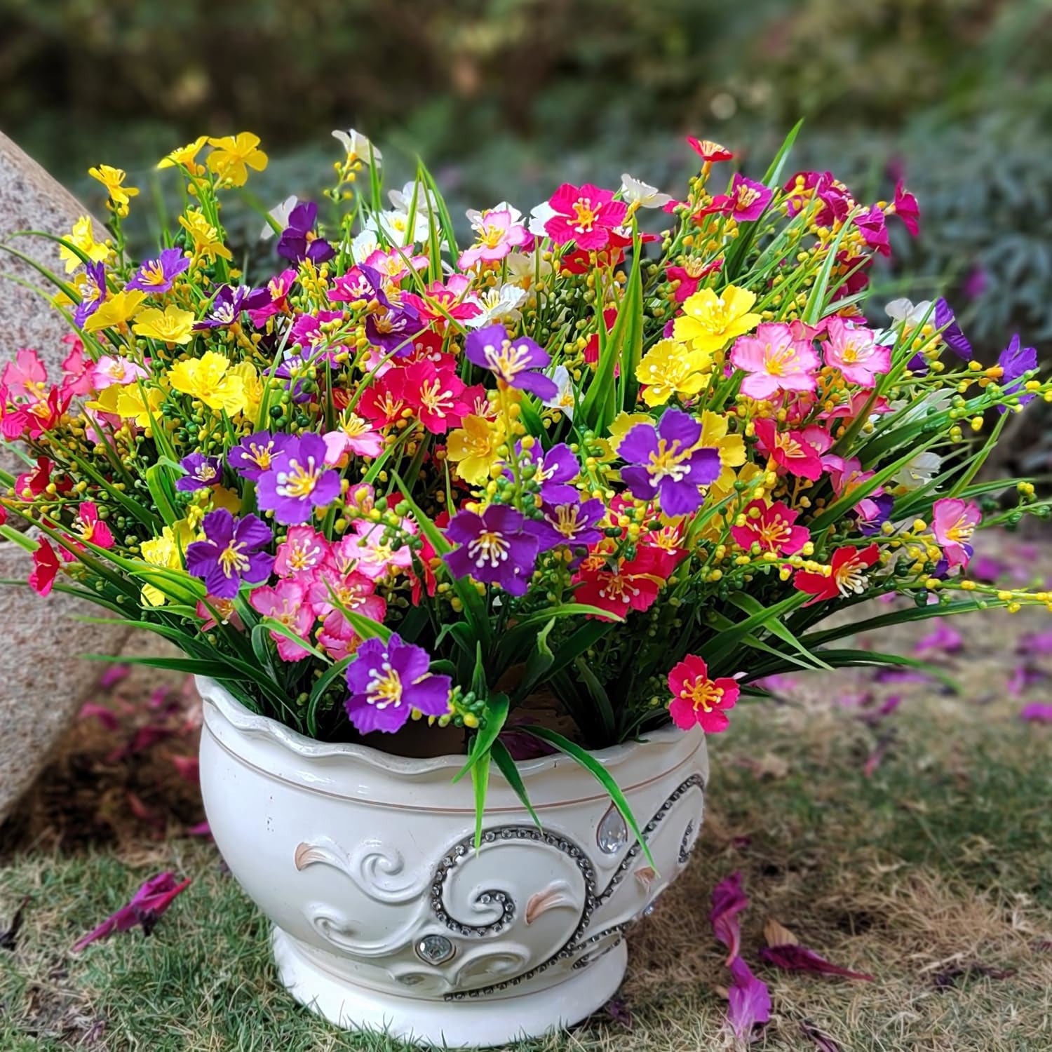 12 Bundles Artificial Plastic Flowers Outdoor UV Resistant Faux Wildflower Daisy