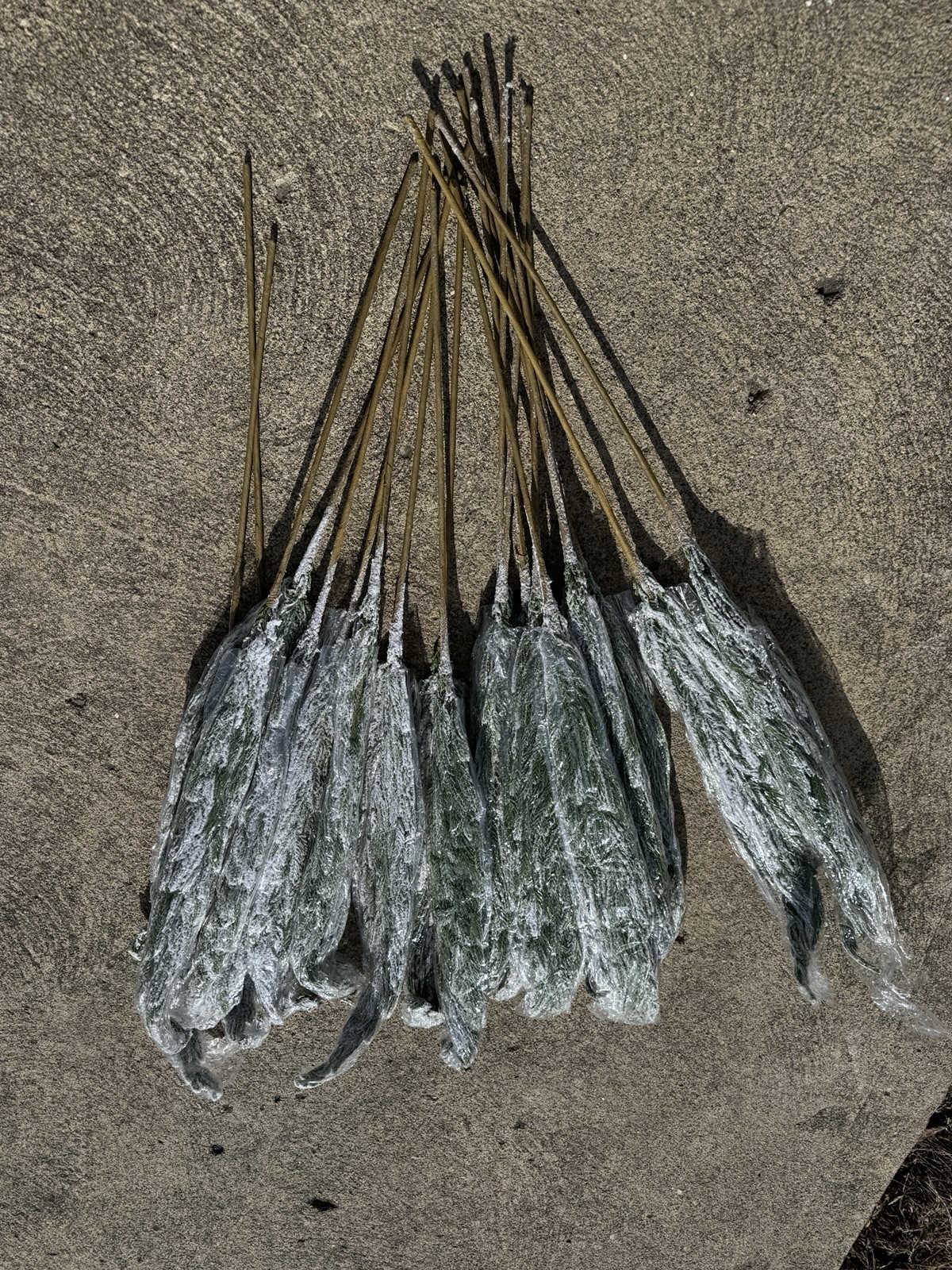 20 Pack Winter Artificial Snow Norfolk Pine Branches 36 Inch Faux Branches Fl…