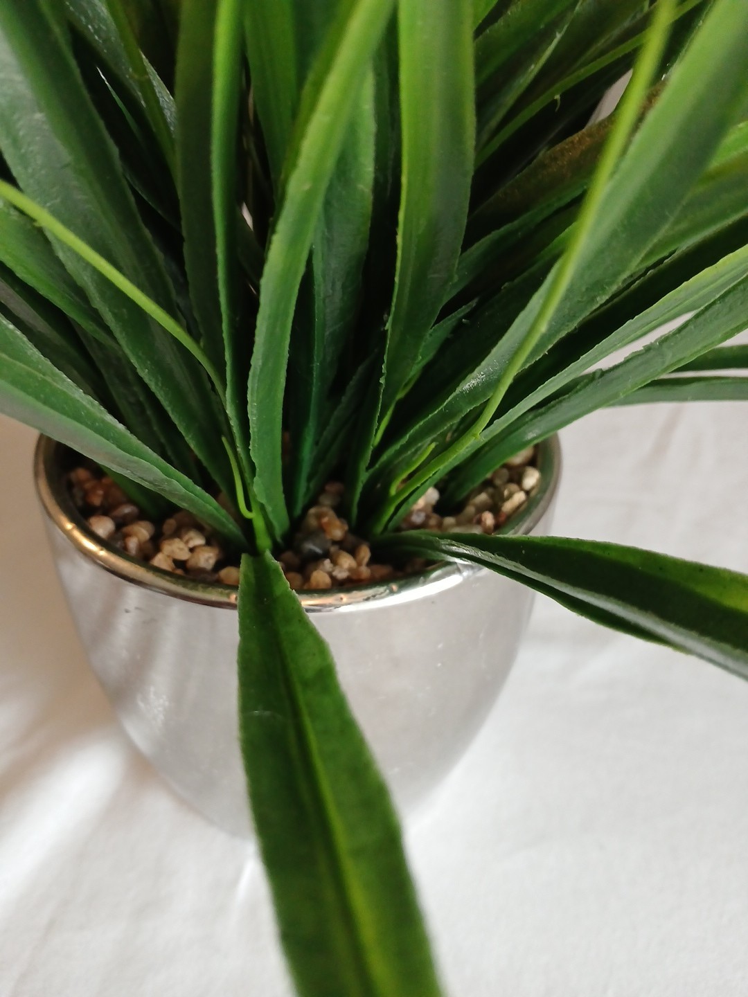 10 Inch Faux Grass Leaf Plant With Chrome Finished Planter