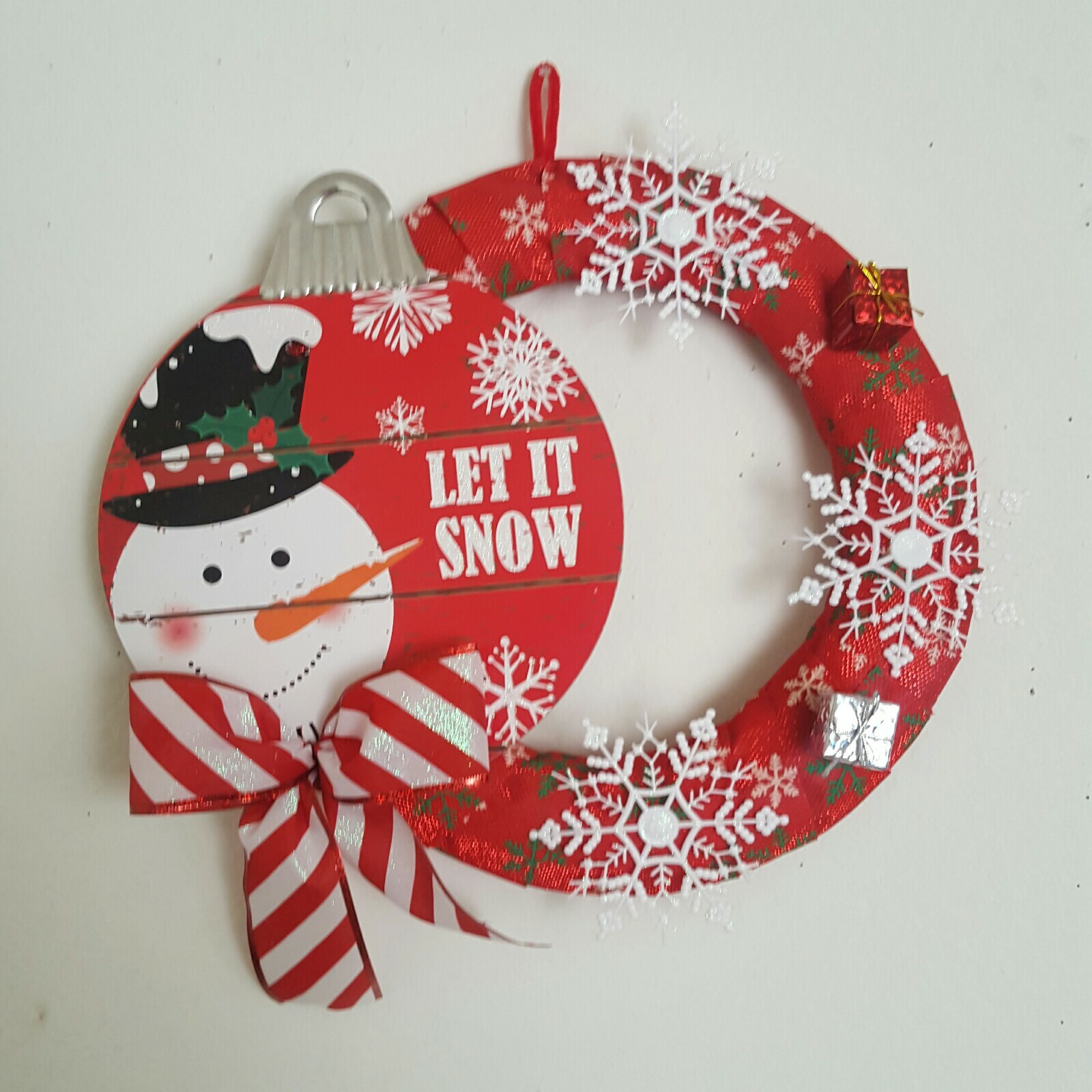 Gorgeous Snowman christmas Wreath Wall door home hanger Decor. “Unique design “