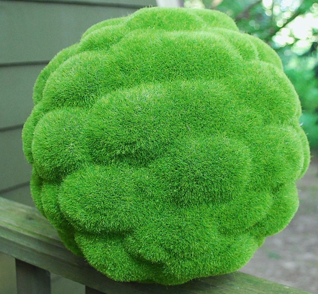 Vtg LARGE Green FAUX TURF GRASS TOPIARY KNOT/BALL 14″ Carved Textured Pattern
