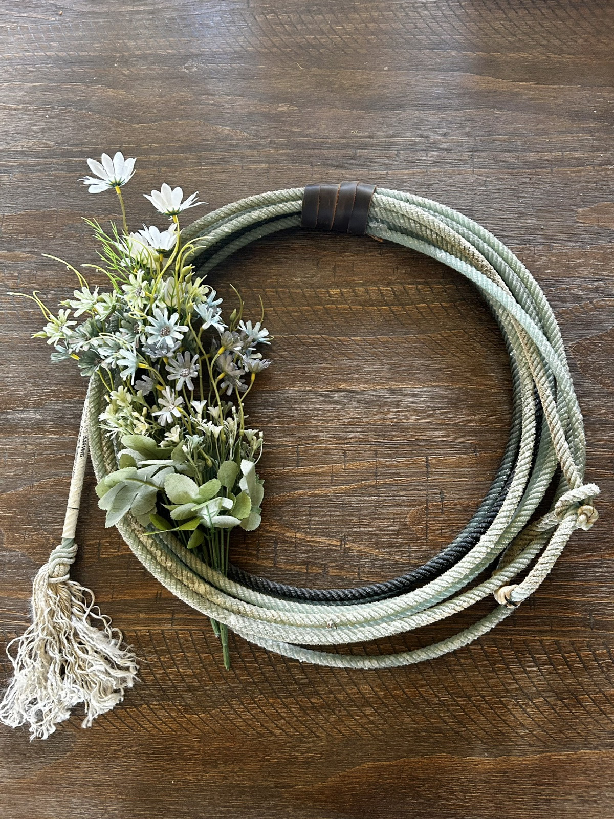 Lariat Rope Wreath “Sweet Green” 17in. Used Rope New Accents. Free Shipping.