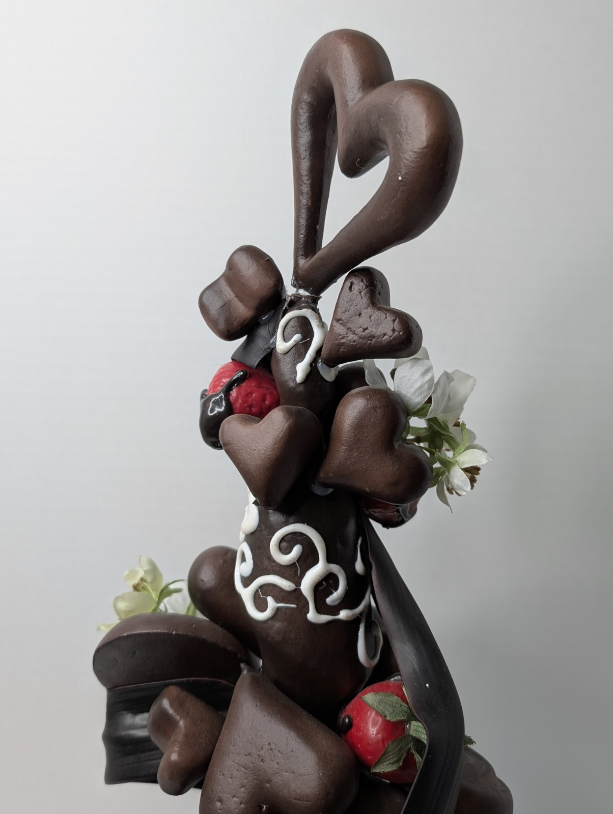Vintage Chocolate Tree Plant Floral Christmas Holiday Faux Hearts Strawberries