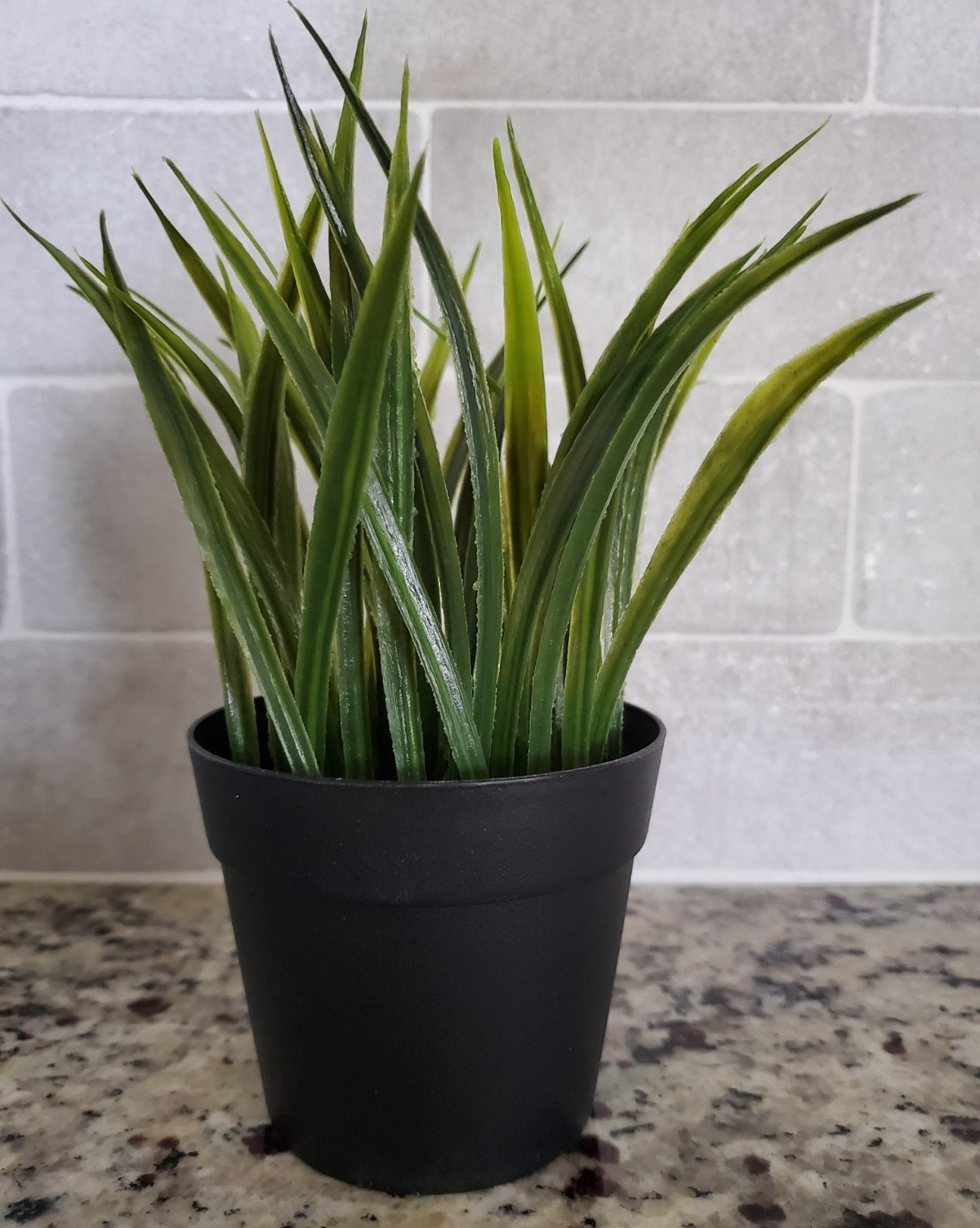 IKEA FEJKA Artificial Potted Plant + IKEA Kardemumma White Ceramic Pot 3.5″x3.5″