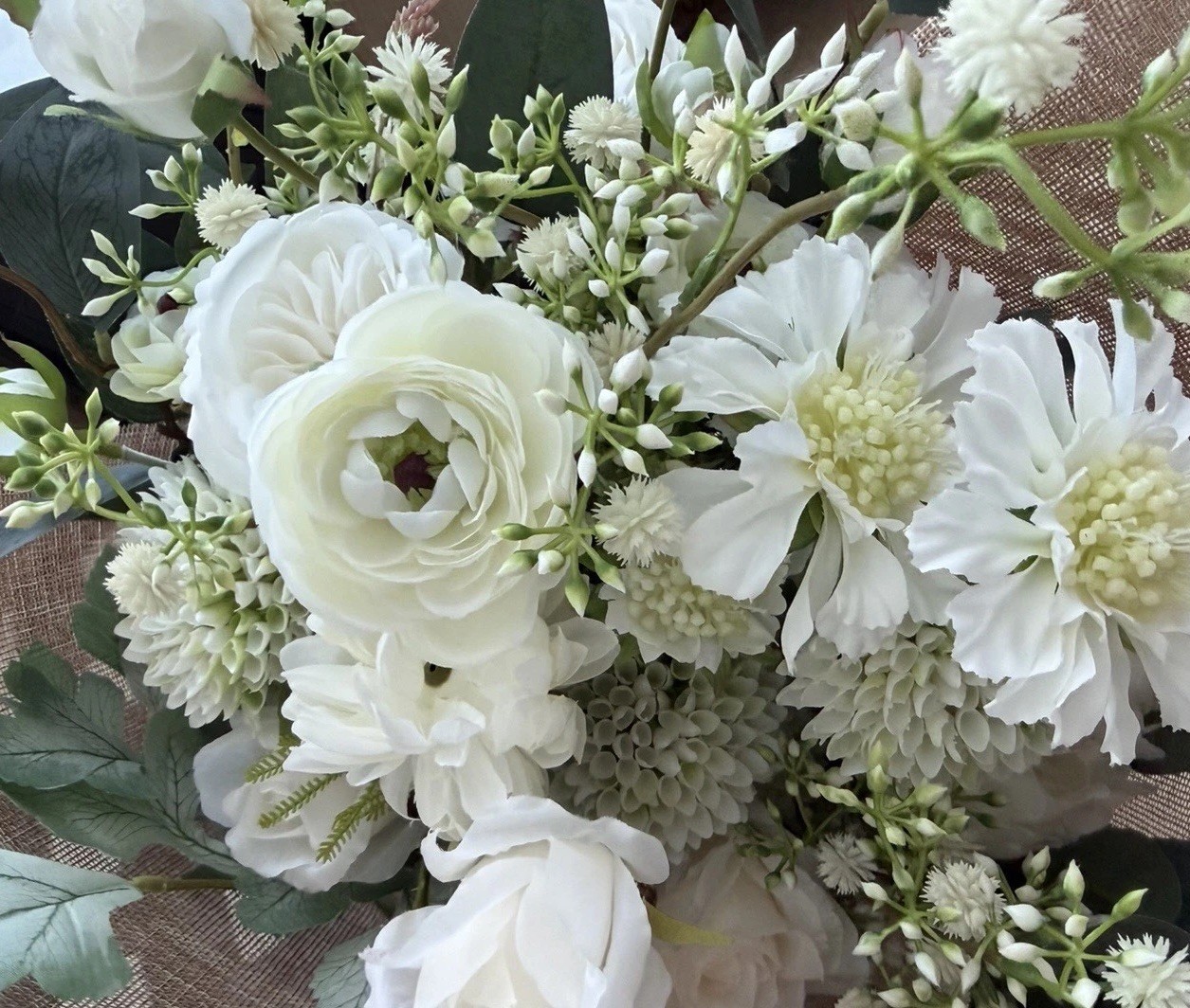 *NEW* DECOVASSE Real-Touch Faux Flower Arrangement w/Roses & Daisies! Retail $89