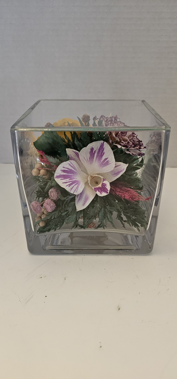 Enclosed Cube Glass Vase W/preserved Flowers Orchid Carnation & Rose
