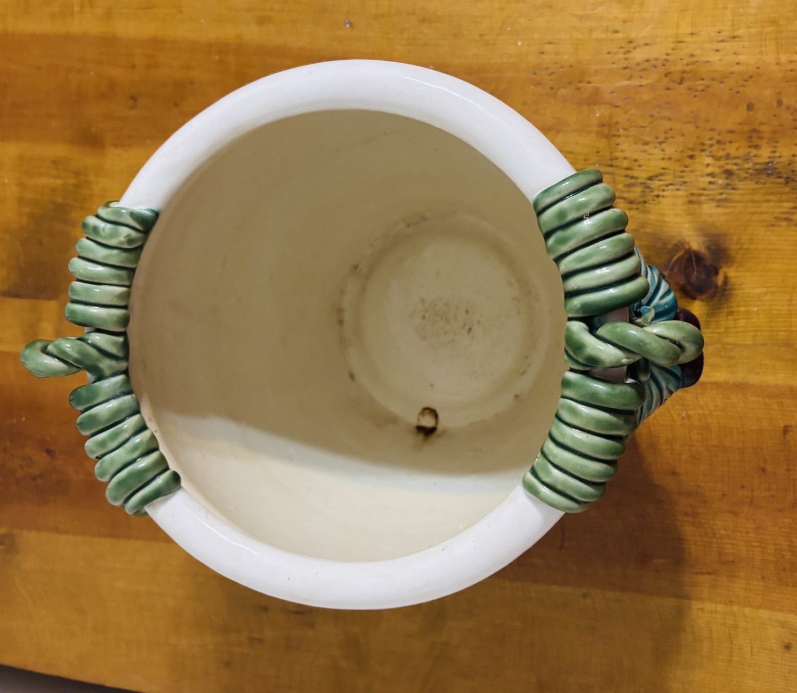 Tuscan Style Ceramic Heavy Planter Flower Pot w Grape Decor 8” t x 9” w