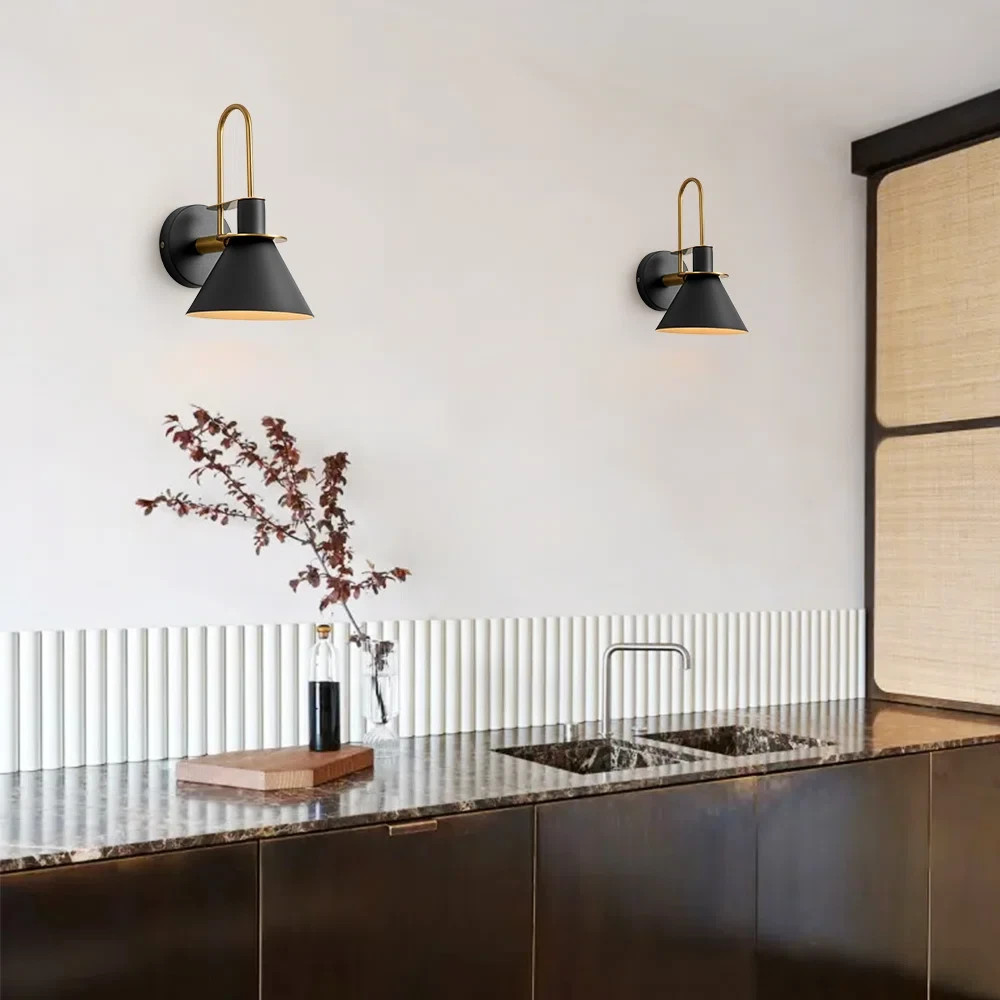 Jacoline 1 – Light Cone Armed Sconce