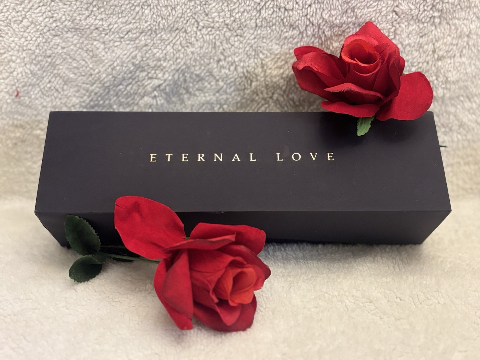 Eternal Love – Real Rose Dipped in 24K Gold ~ Fuchsia