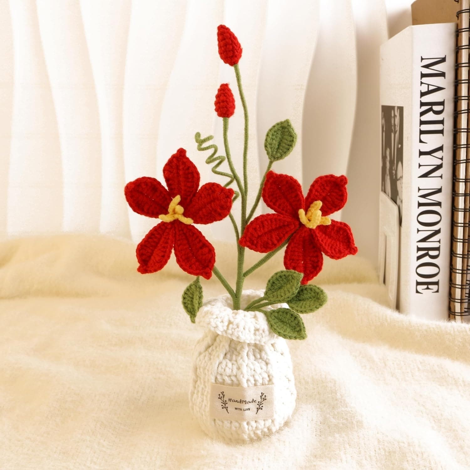 Hand-Woven Lotus Flowers Gifts for Family and Friends Home Office Ornaments