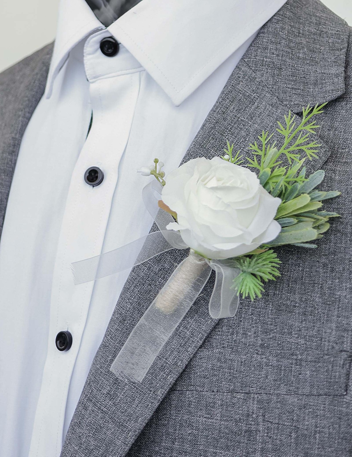 2 PCS Wrist Corsage Boutonniere Set Artificial Flowers Suit Prom White1