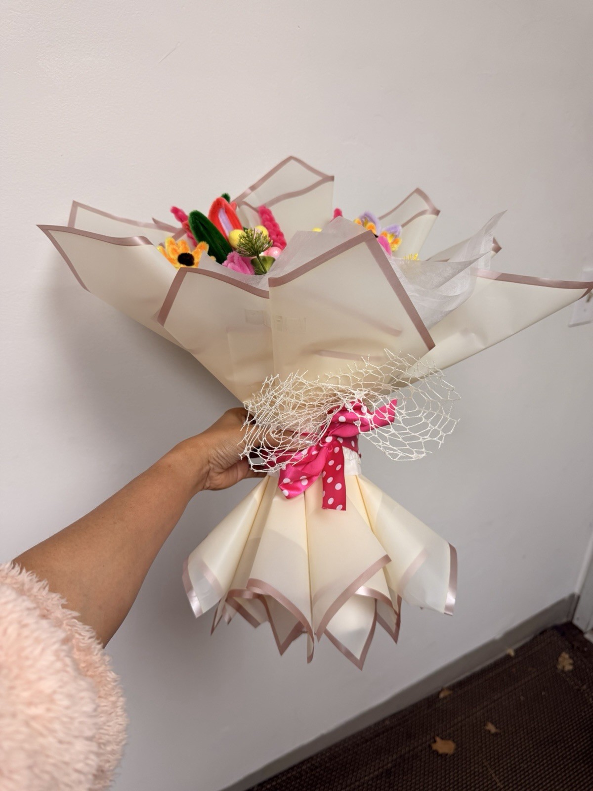 DIY Pipe Cleaner Flower Bouquet Crafted Artificial Lily Tulip Rose Decor Gift