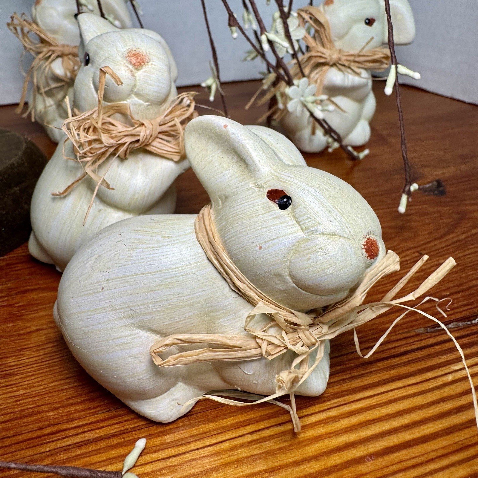 Primitive Spring Pip Berry Willow Tree Woven Flower Baskets 7 Bunnies Vignette