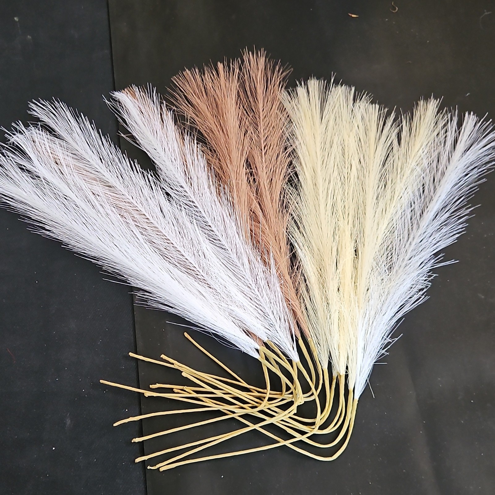Yiwu Zhimi Crafts Artificial Pampas Grass Stems Mixed Colors White Brown Beige