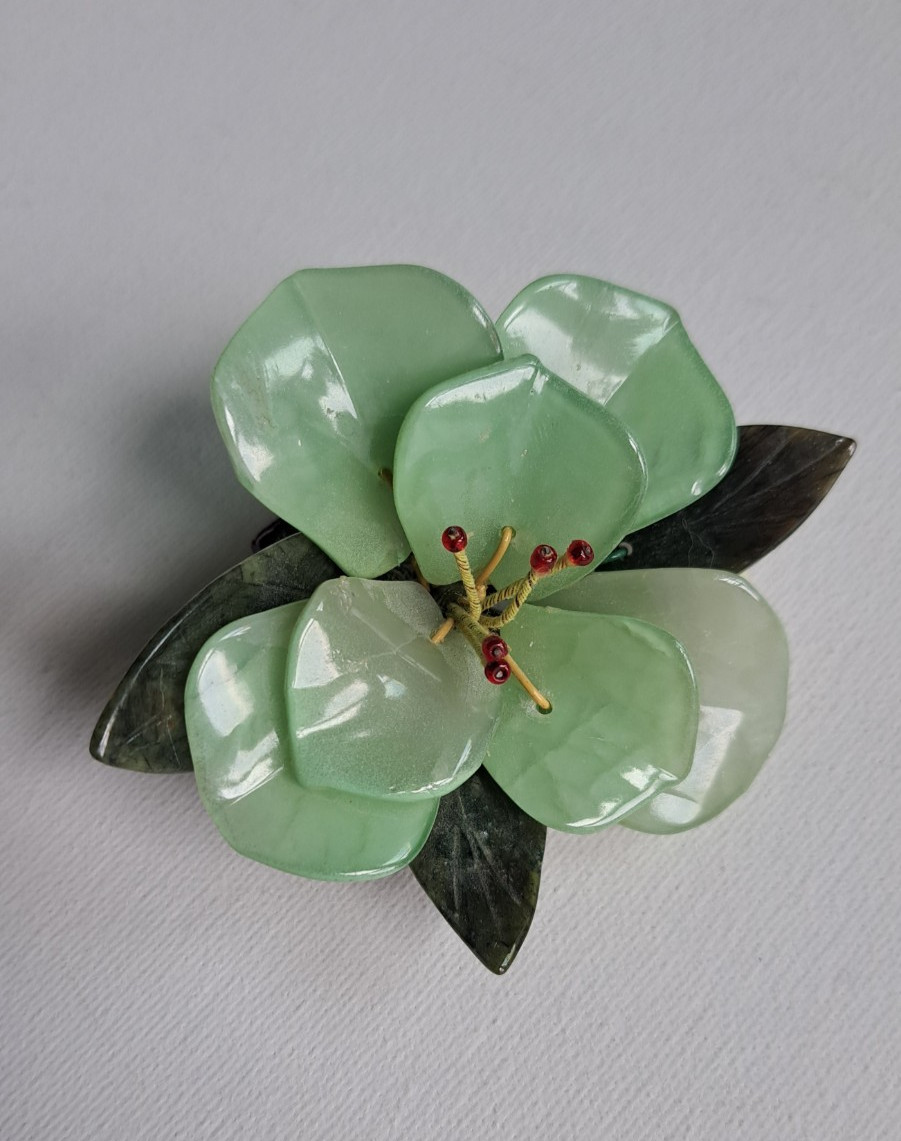 Vintage Chinese Hand Carved Jade Lotus Green Stone Flower Cluster Decor