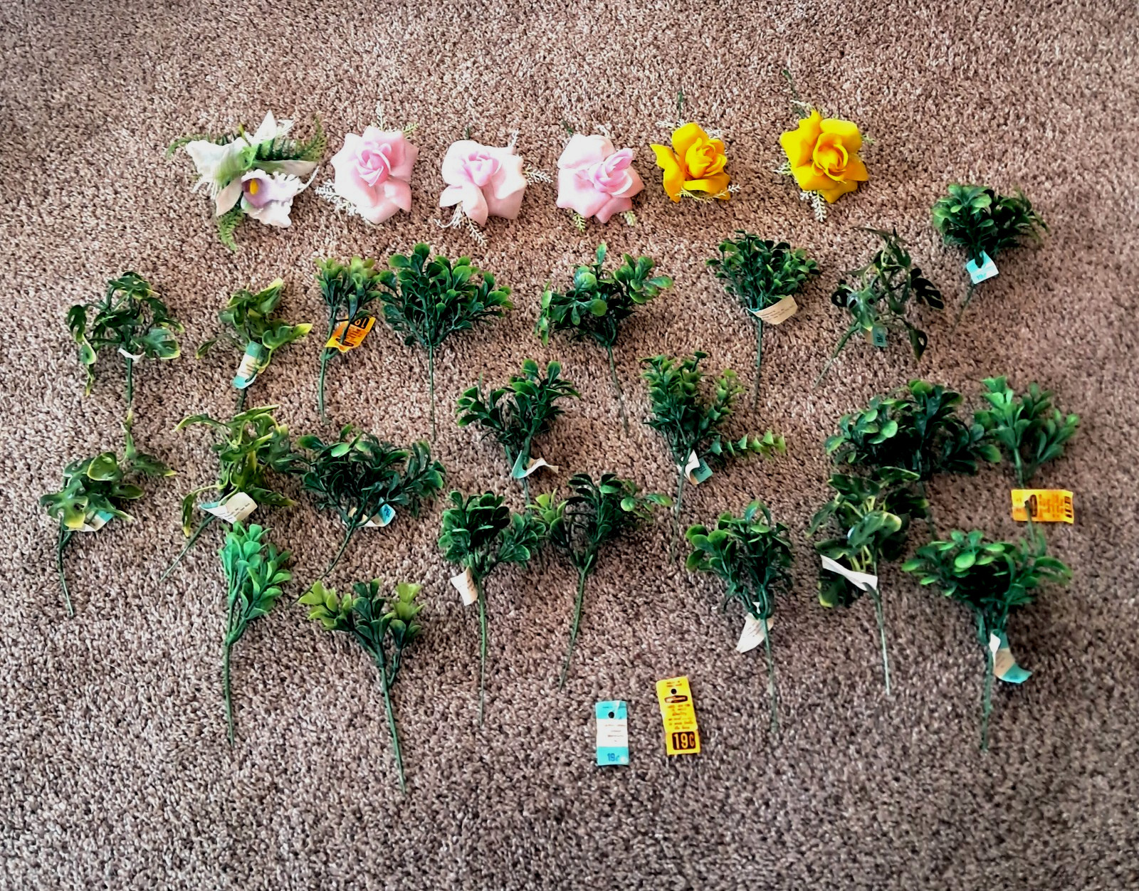 NOS 28 Pieces Vintage Retro Plastic Flowers and Greenery New with Tags