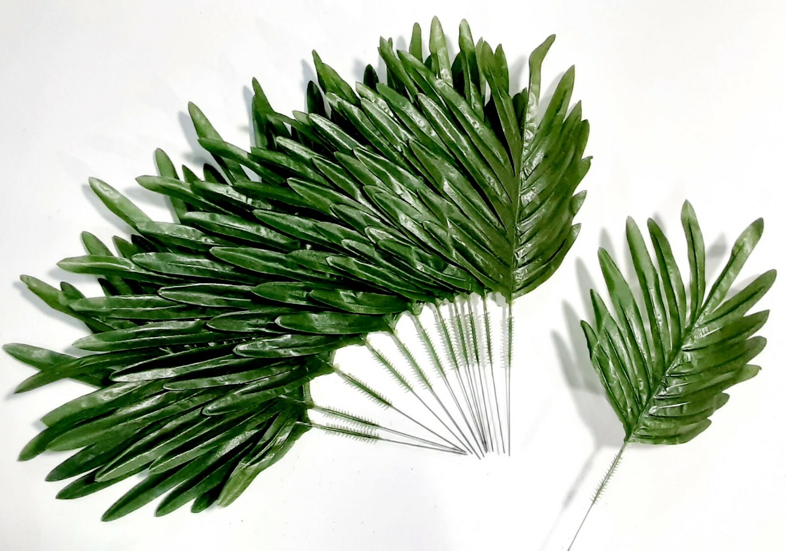 (12 Leaves) 12″ Green Fern Palm Silk Greenery Plant Flower In/Outdoor Decor USA