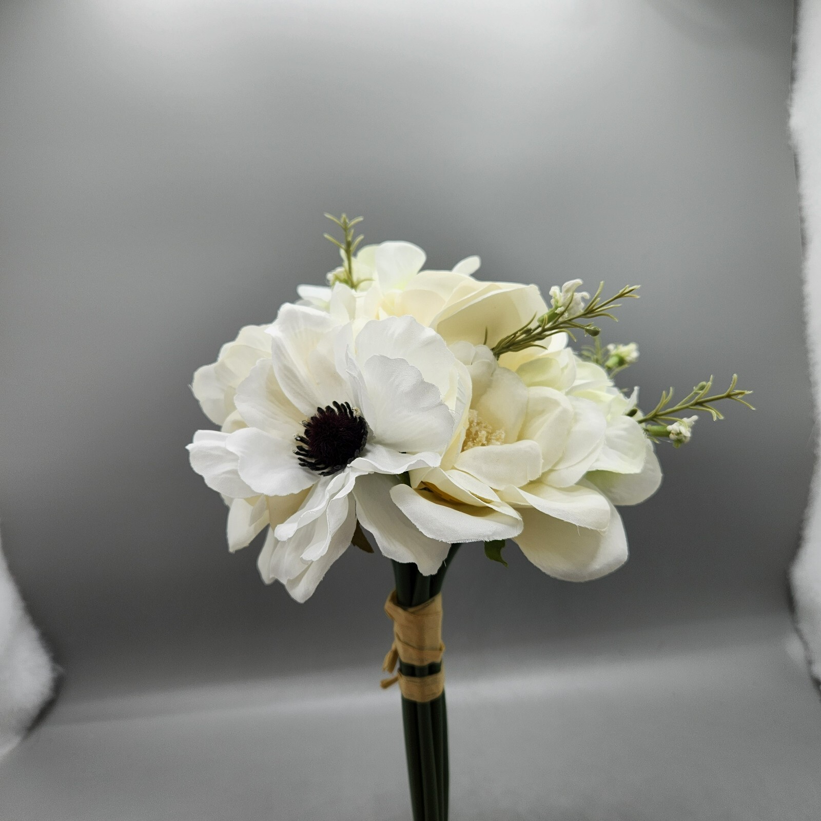Artificial Floral Small Boquet White Wedding Party Decor Crafts Centerpiece