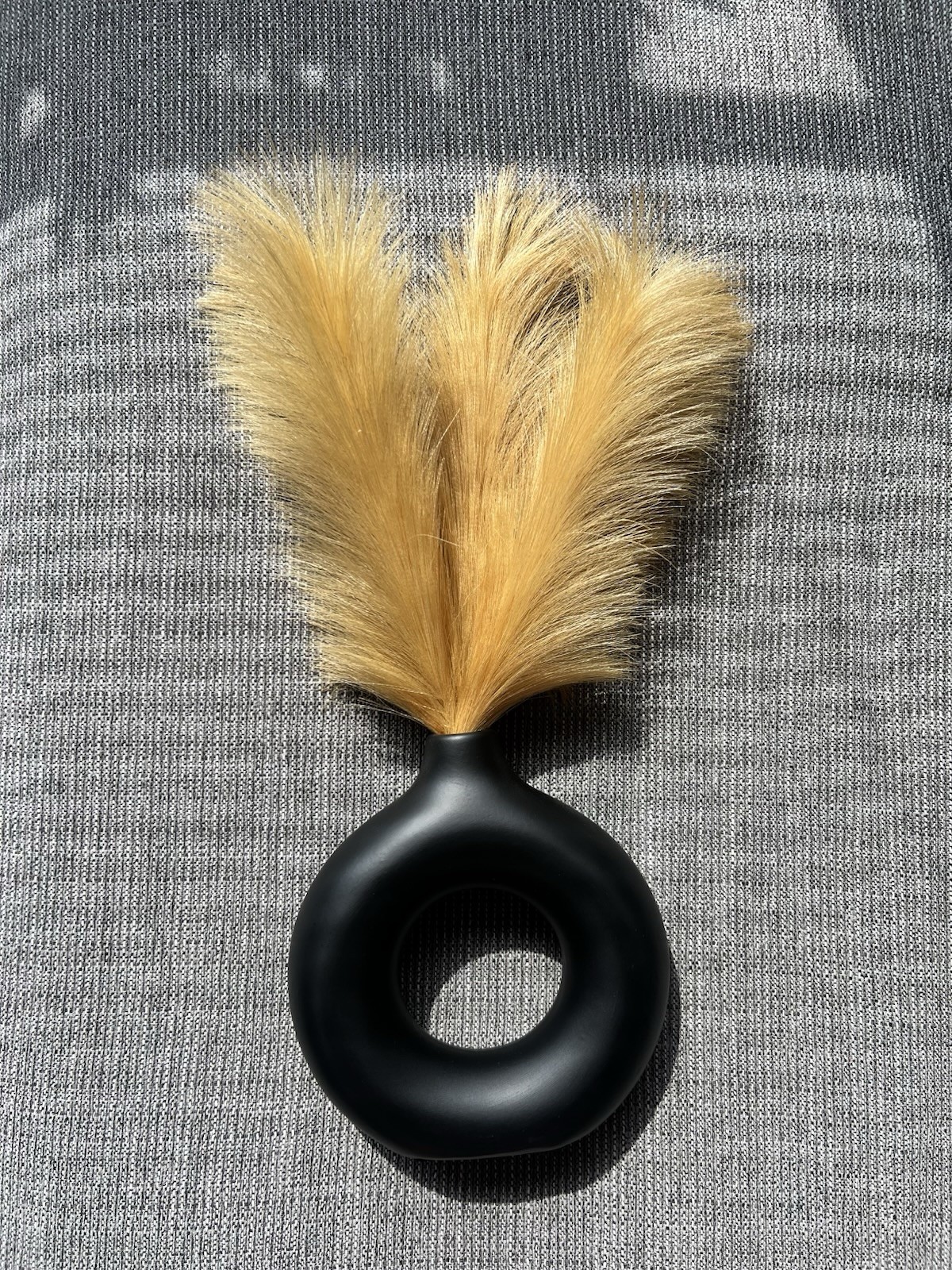 Artificial Pampas Grass Flower Arrangement in Modern Black Vase