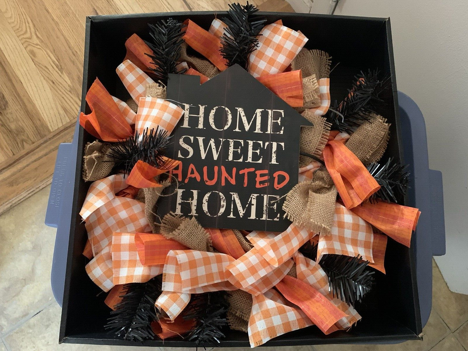 Home Sweet Haunted Home Halloween Wreath Rare Unique Brand New