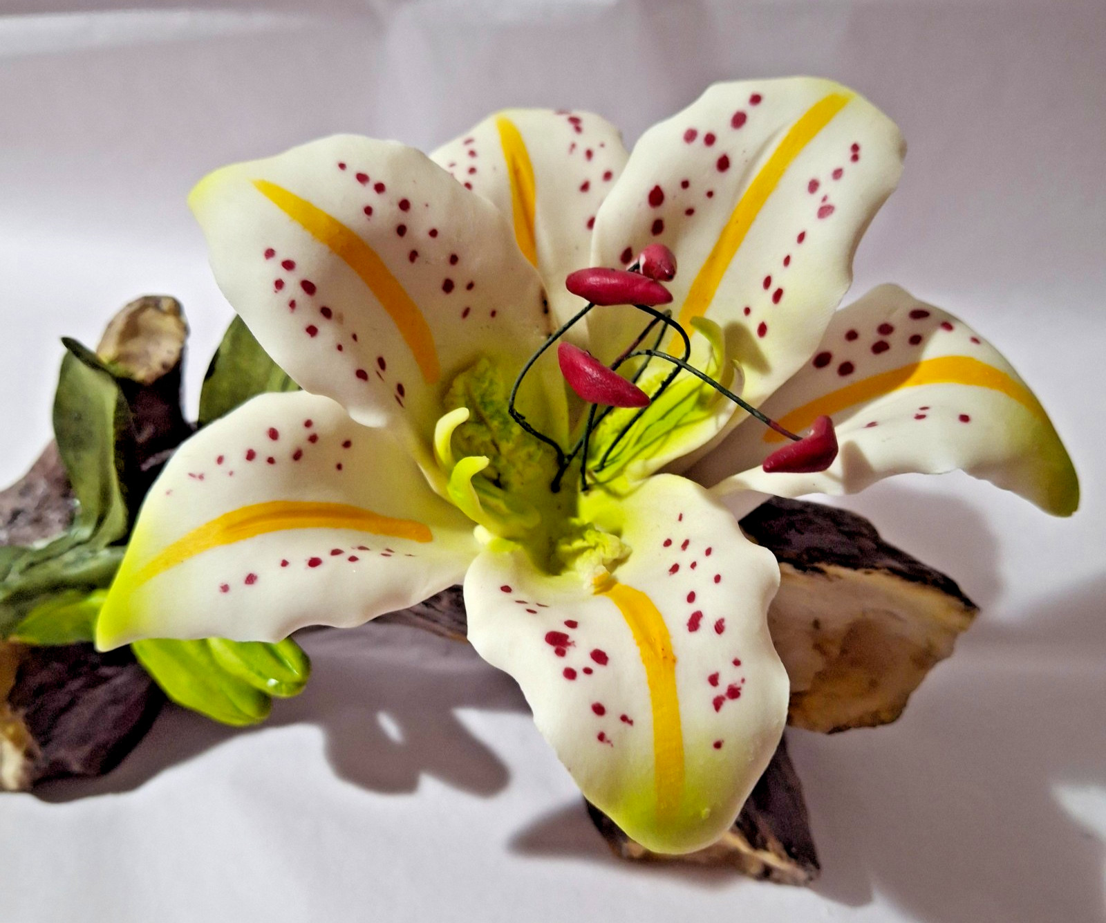 VTG Rare Tiger Lily Branch Cream Yellow Green Italy Porcelain Has Damage