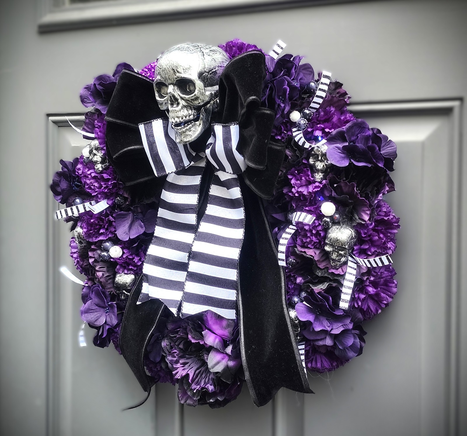 GOTHIC SKULL WREATH Black White Striped Bow – Front-Door Decor – One of a kind