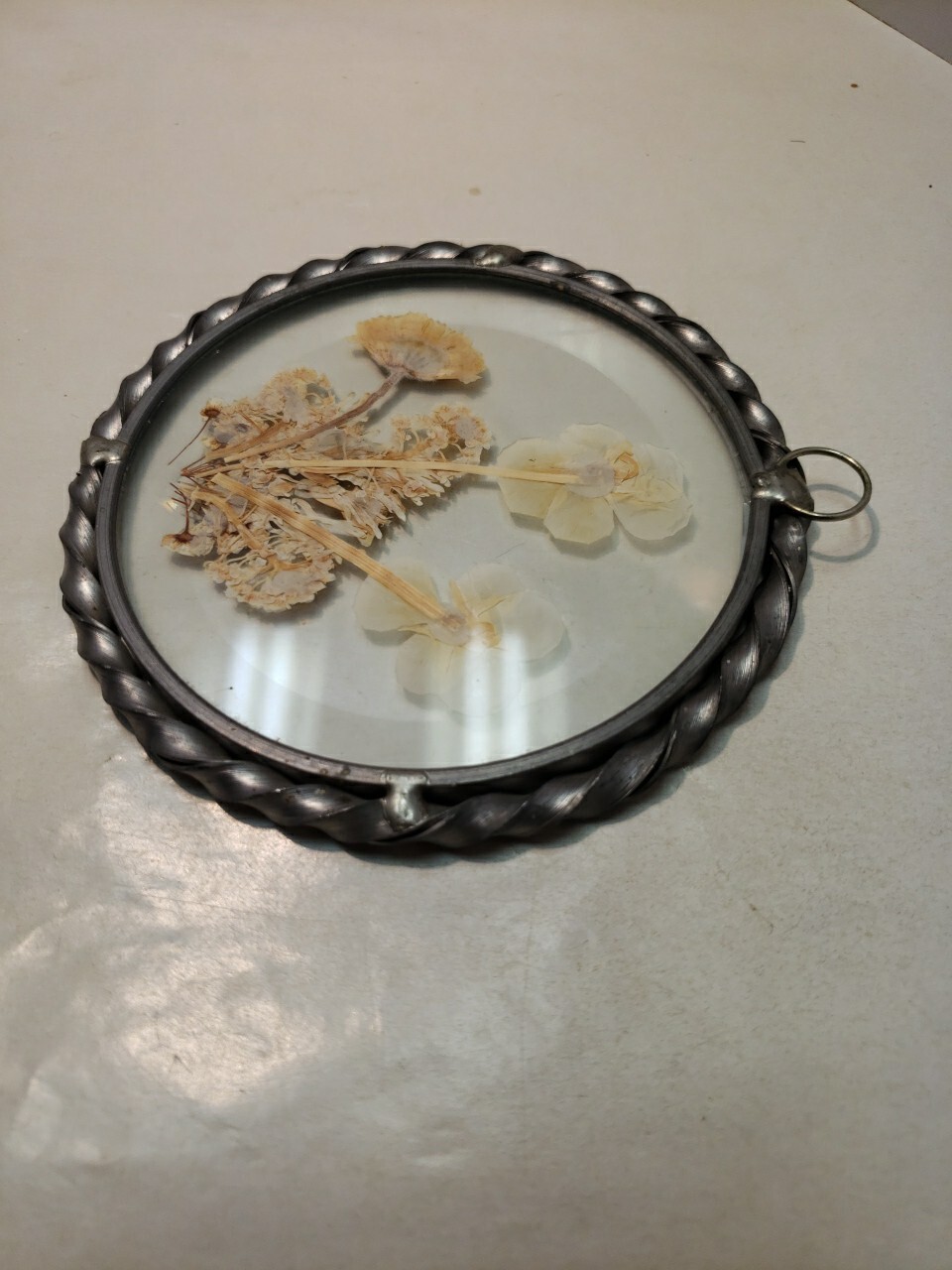 Round Silver Hanging Frame w Dried Flowers 4.5″ Diameter Lasting Impressions USA