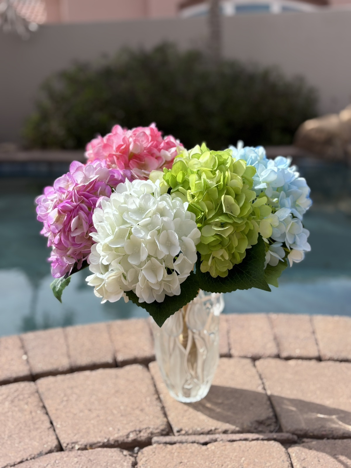 5 Pcs Artificial Silk Hydrangea Flowers 18” Bouquet Arrangement