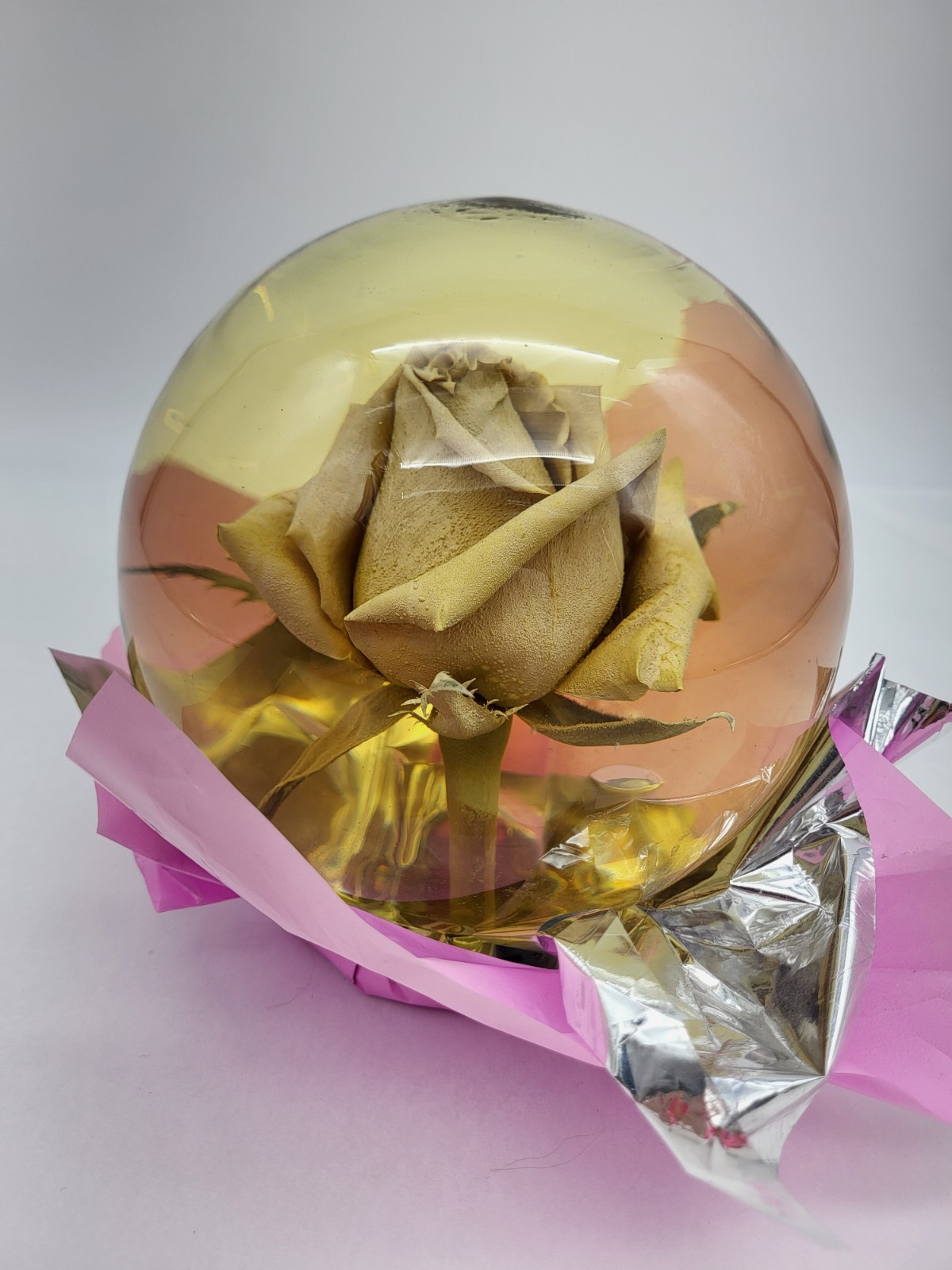 Forever White/ Ivory Rose in 6″ Glass Water Globe