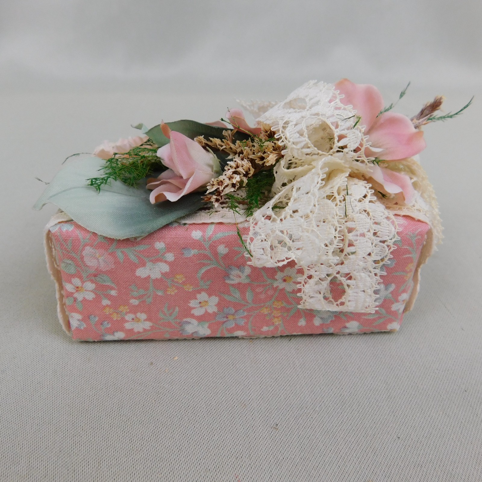 Vintage 80s 90s Floral Lace Handmade Decorated Match Box Style Decor #A387