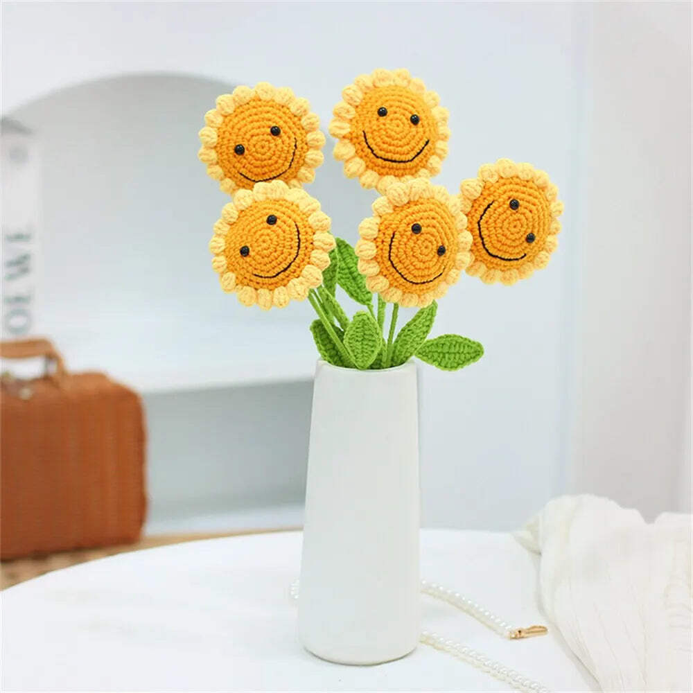 Handmade Knitting Sunflower Bell Flower Decoration Home Ornament Birthday Gift N