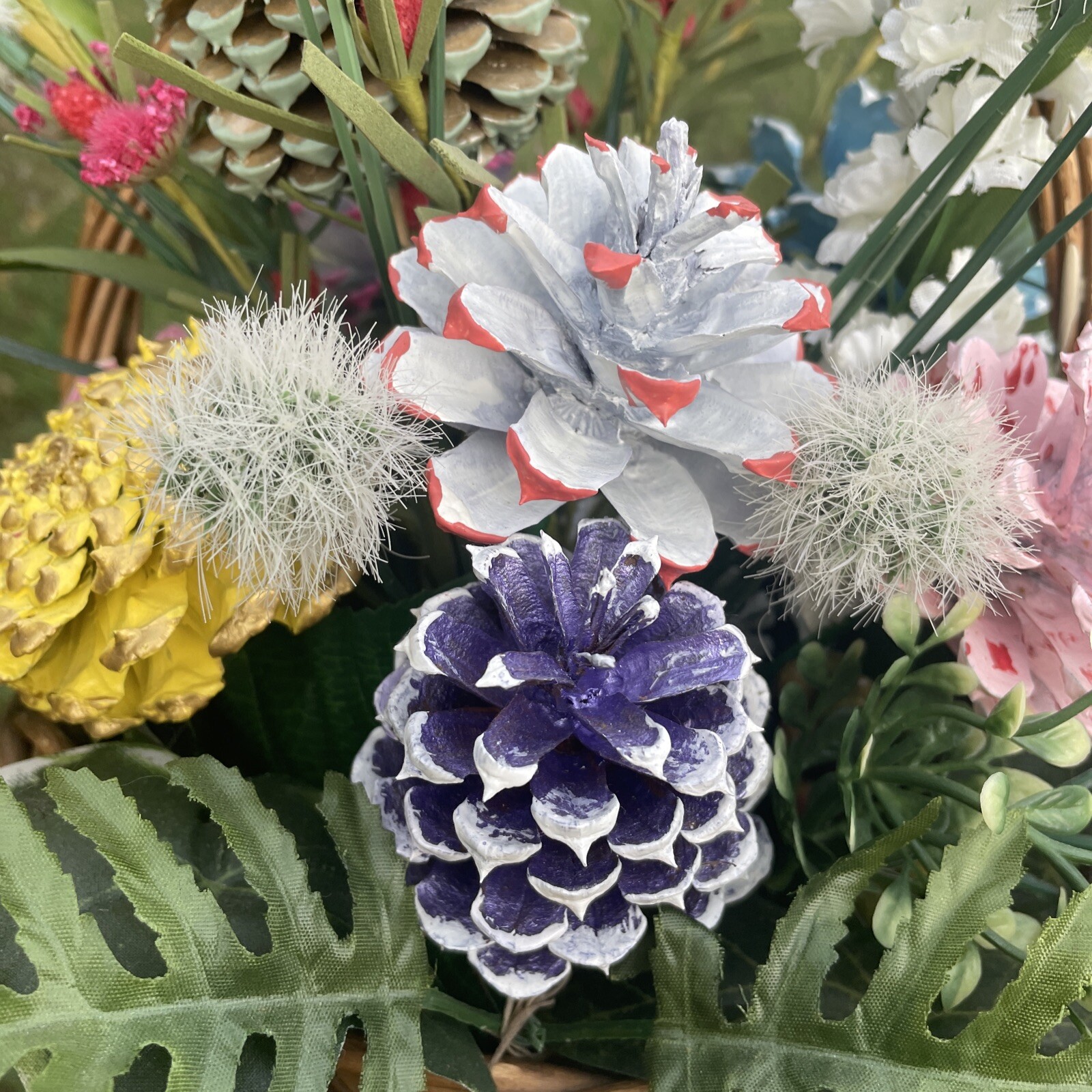 Vintage UNIQUE Pinecones as Zinnia Flowers Floral Arrangement HANDMADE❤️blt39j1