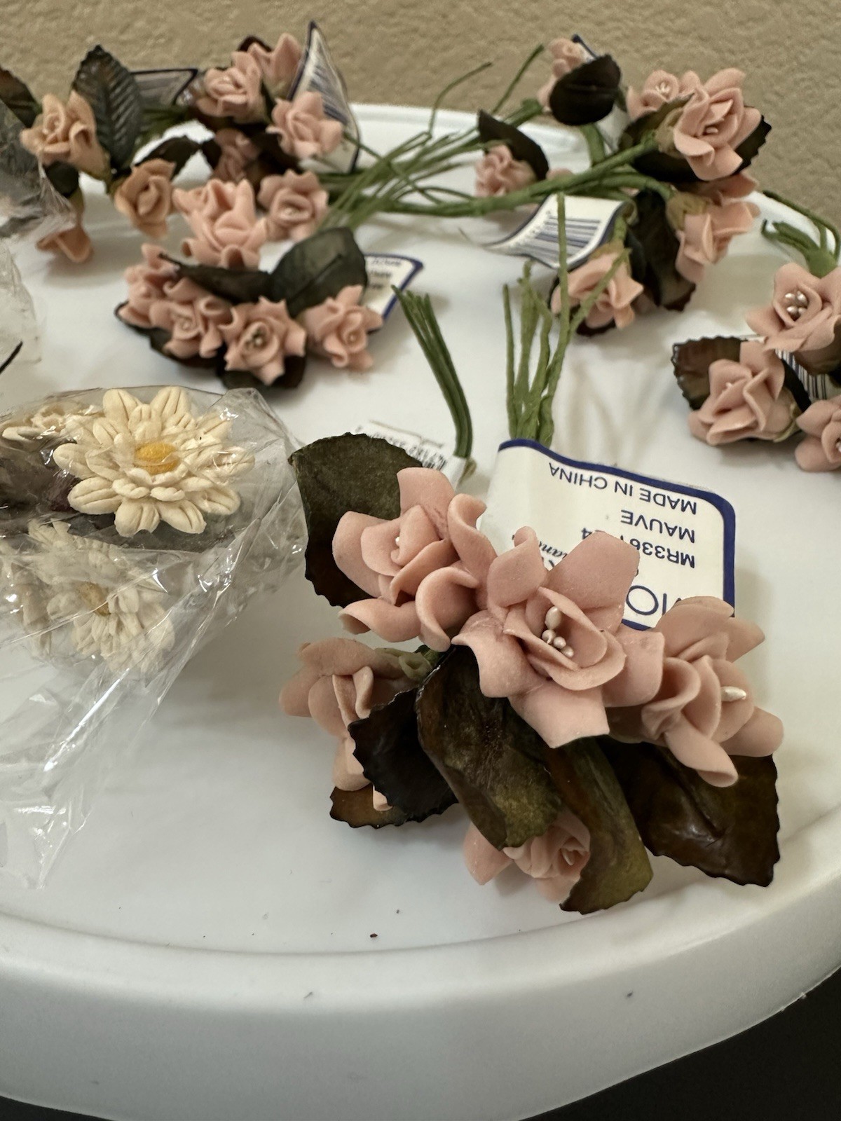 Vintage Miniature Modern Romance decorative Flower Bouquets, 18 Sets NEW