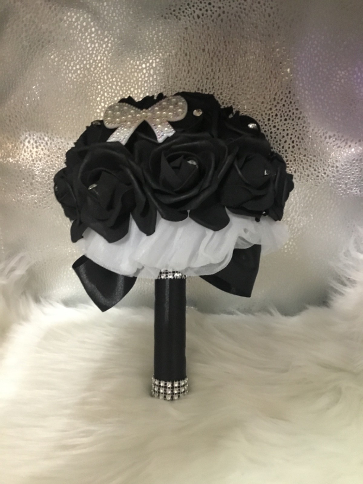 NEW Rhinestone Decor Wedding Bouquet Bride Bridal Bouquets Artificial Flowers