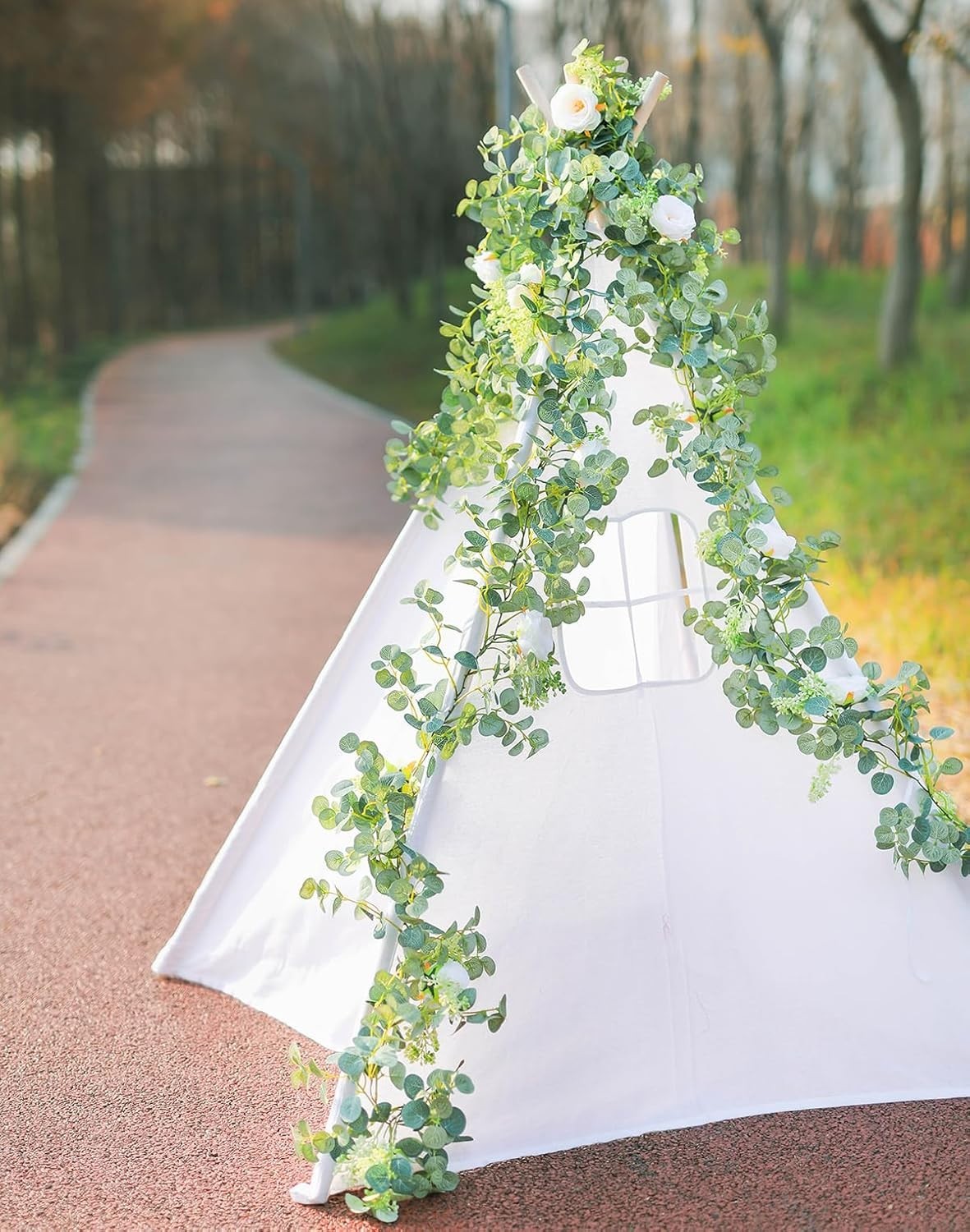 guirnaldas eucalipto artificial con rosas hojas verdes decoracion boda fiesta
